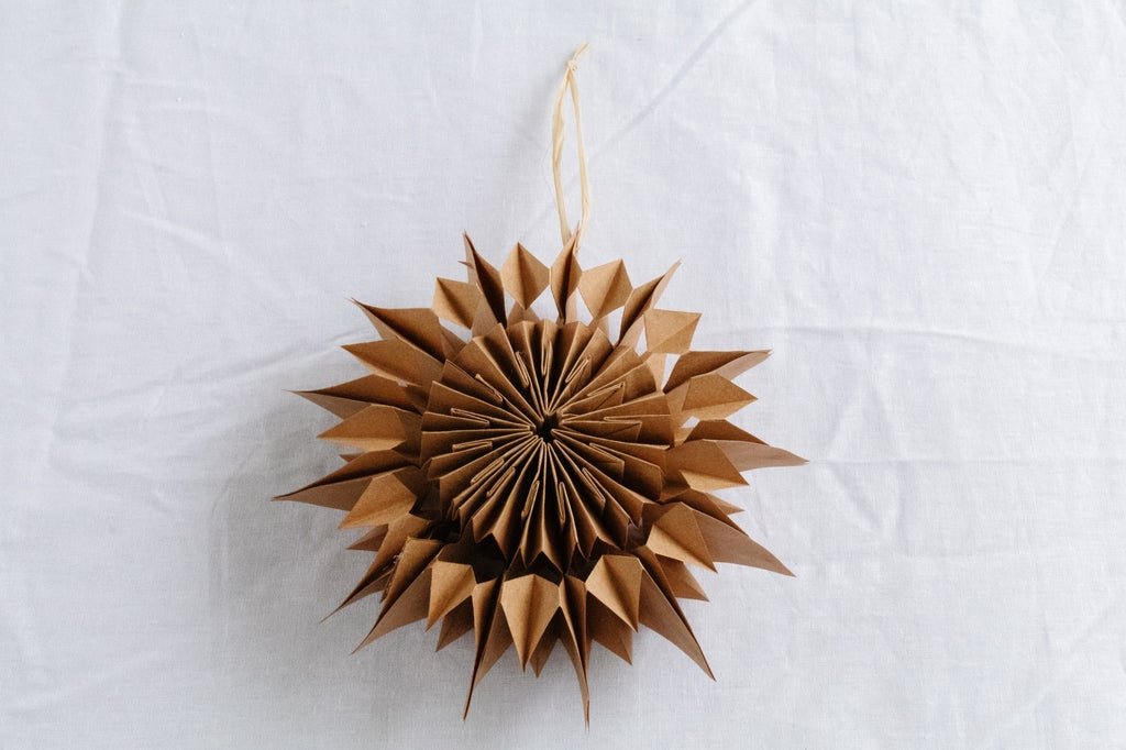 DIY_Christmas_Tree_Ornaments_Paper_Bag_Stars_Smor_Kitchen_Jaharn_Quinn_12_of_12_1024x1024.jpeg