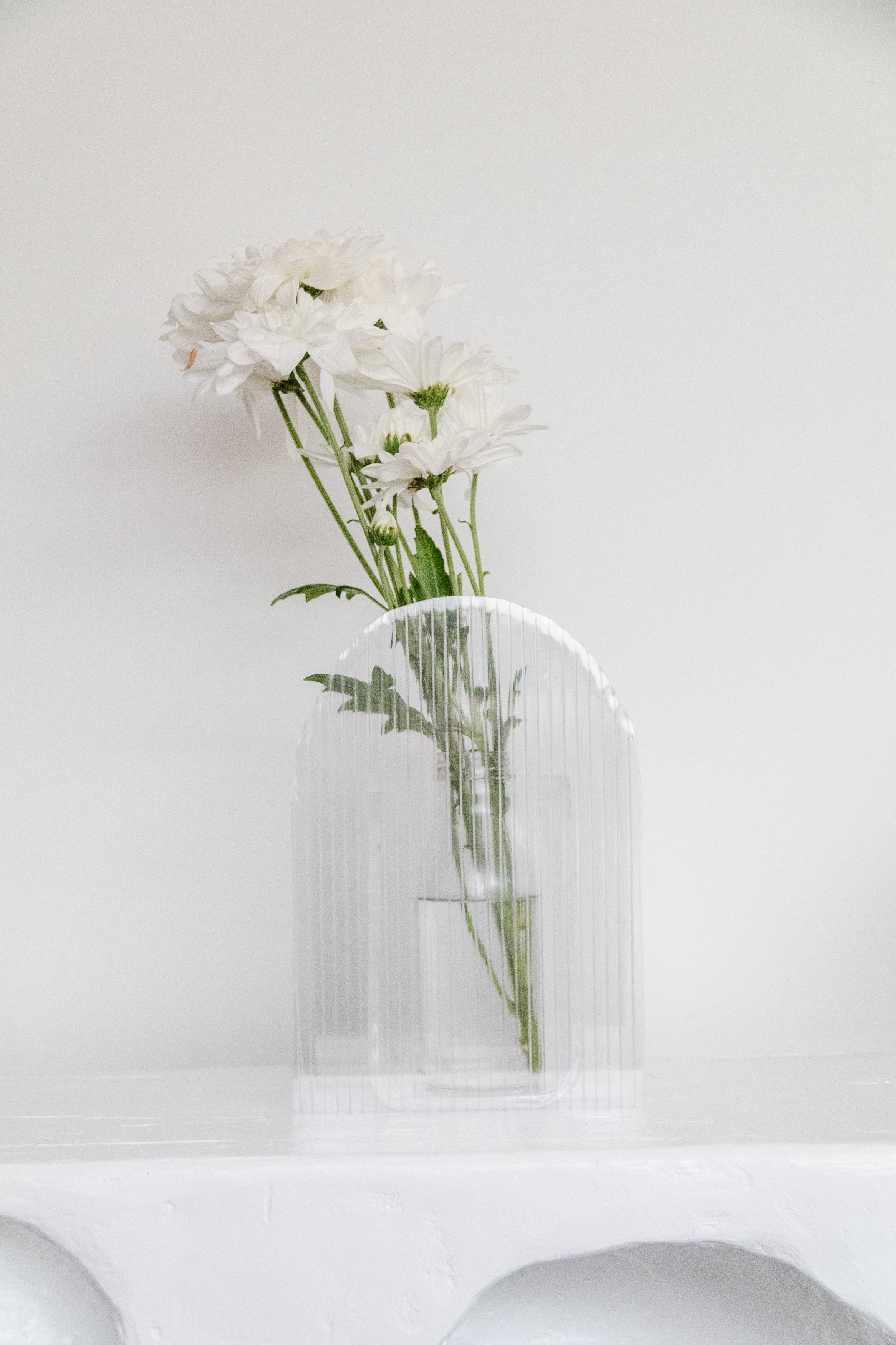 DIY Fluted Perspex Vases_Smor Home_Jaharn Quinn (3 of 5).jpg
