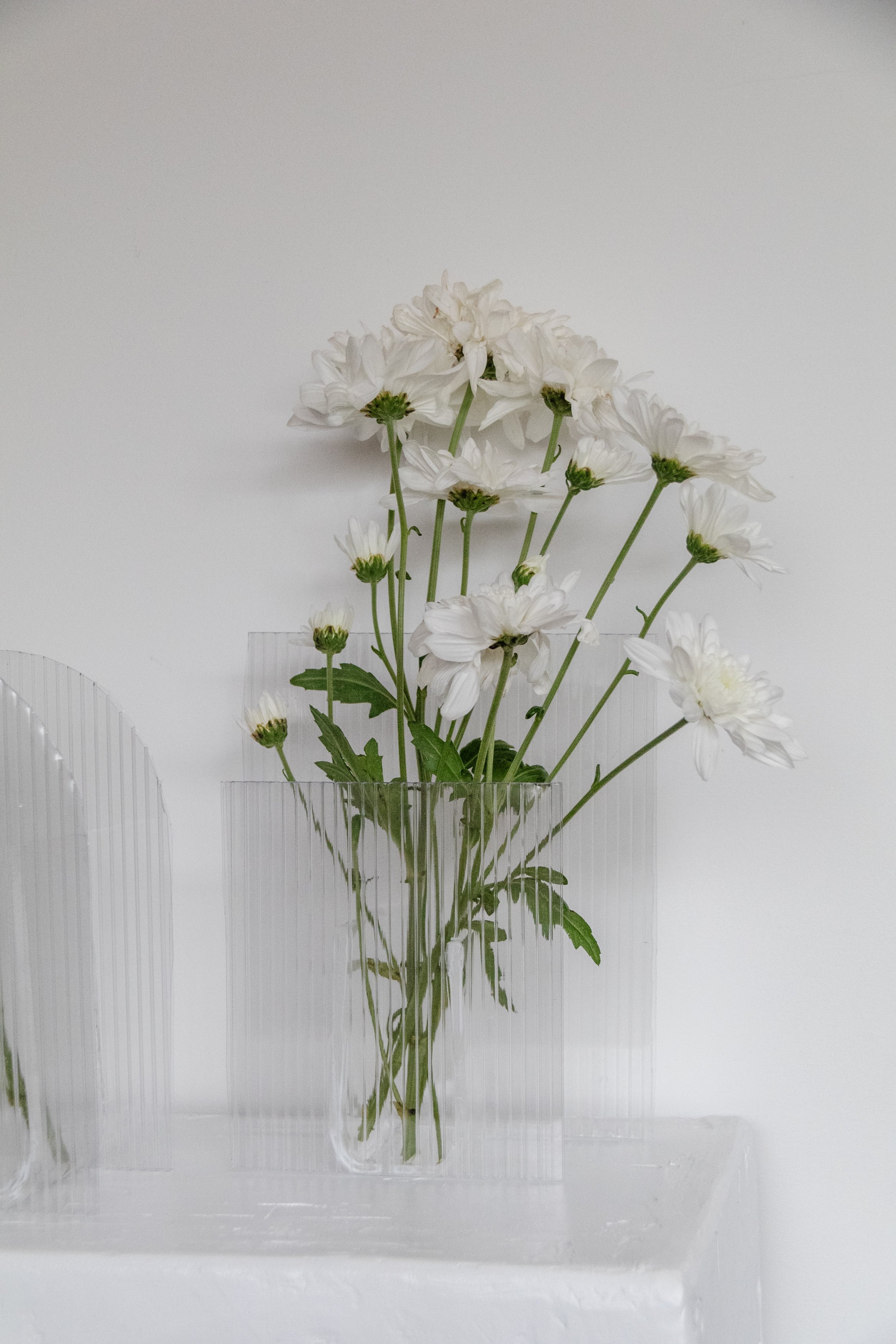 DIY Fluted Perspex Vases_Smor Home_Jaharn Quinn (12 of 25).jpg