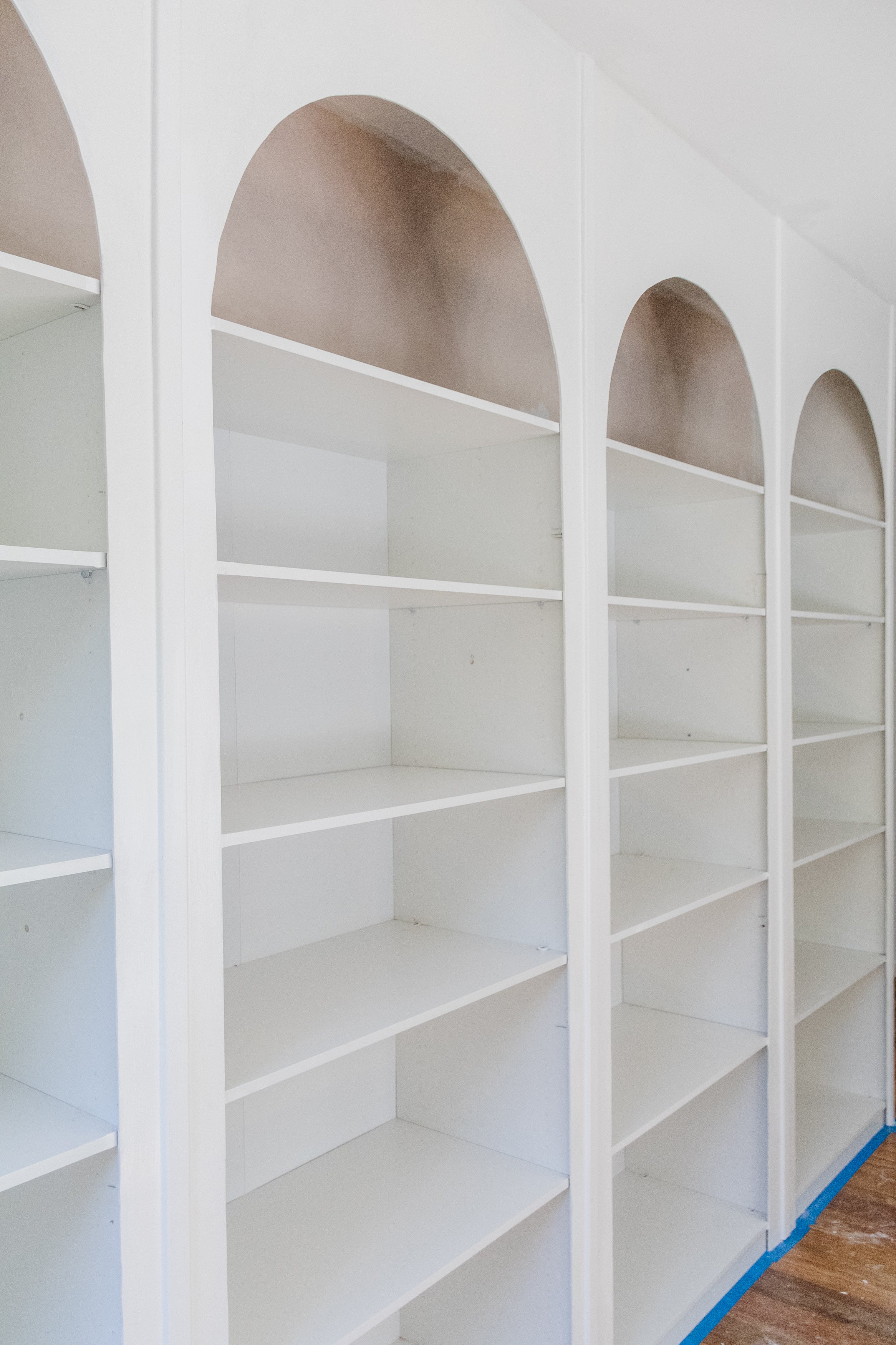 DIY Arched Wall Library_Smor Home (2 of 2).jpg