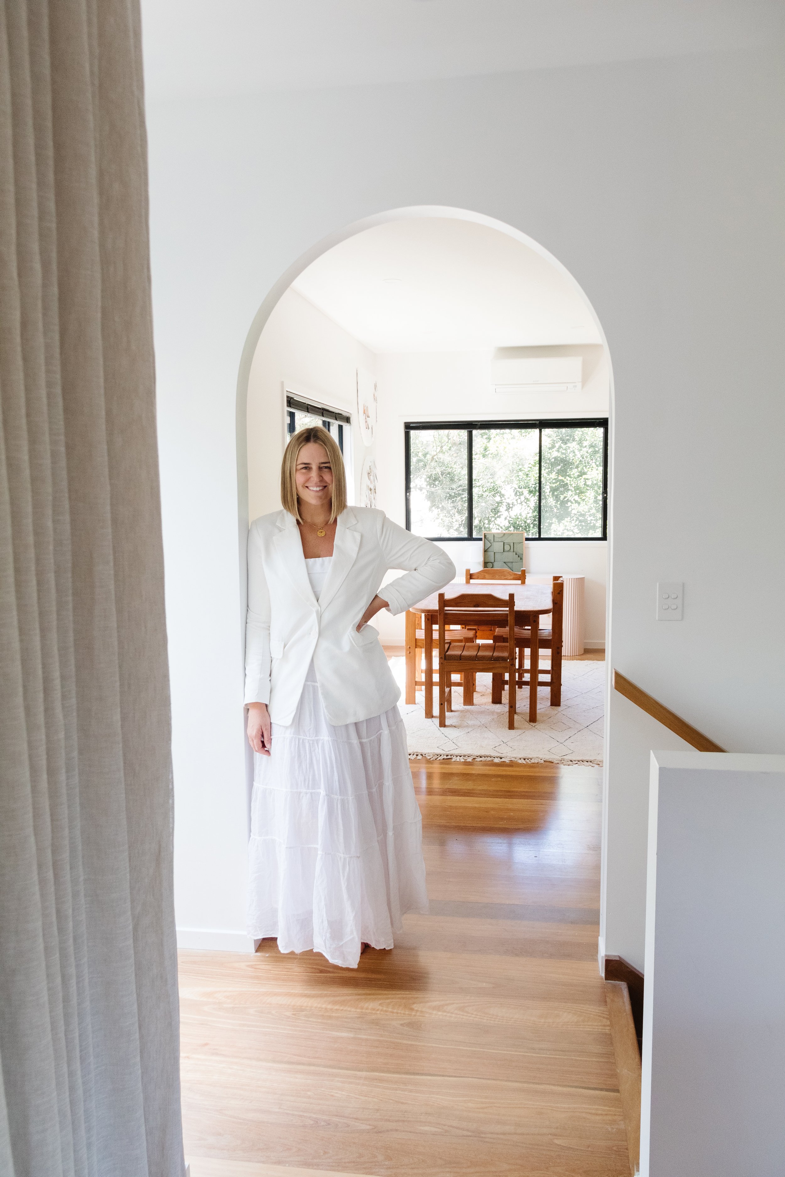 How To Make An Arched Doorway — Smor Home To make an arched doorway in your home, you will first need to create a template for the arch using a piece of plywood. Once you have the template, you can use it to trace the shape onto the wall and then cut out the opening for the doorway.