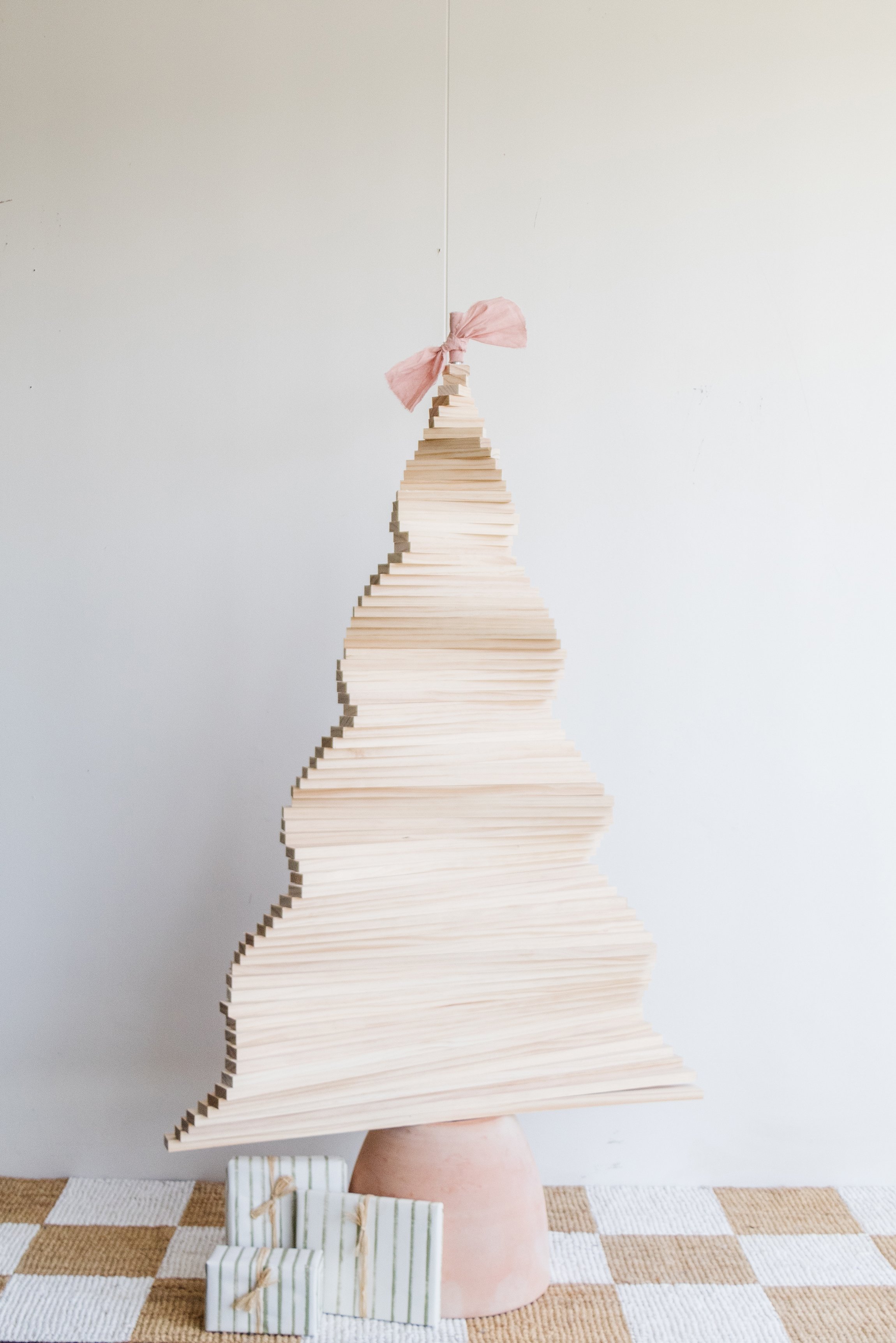 DIY-Wooden-Christmas-tree-Smor-Home-(13-of-15).jpg