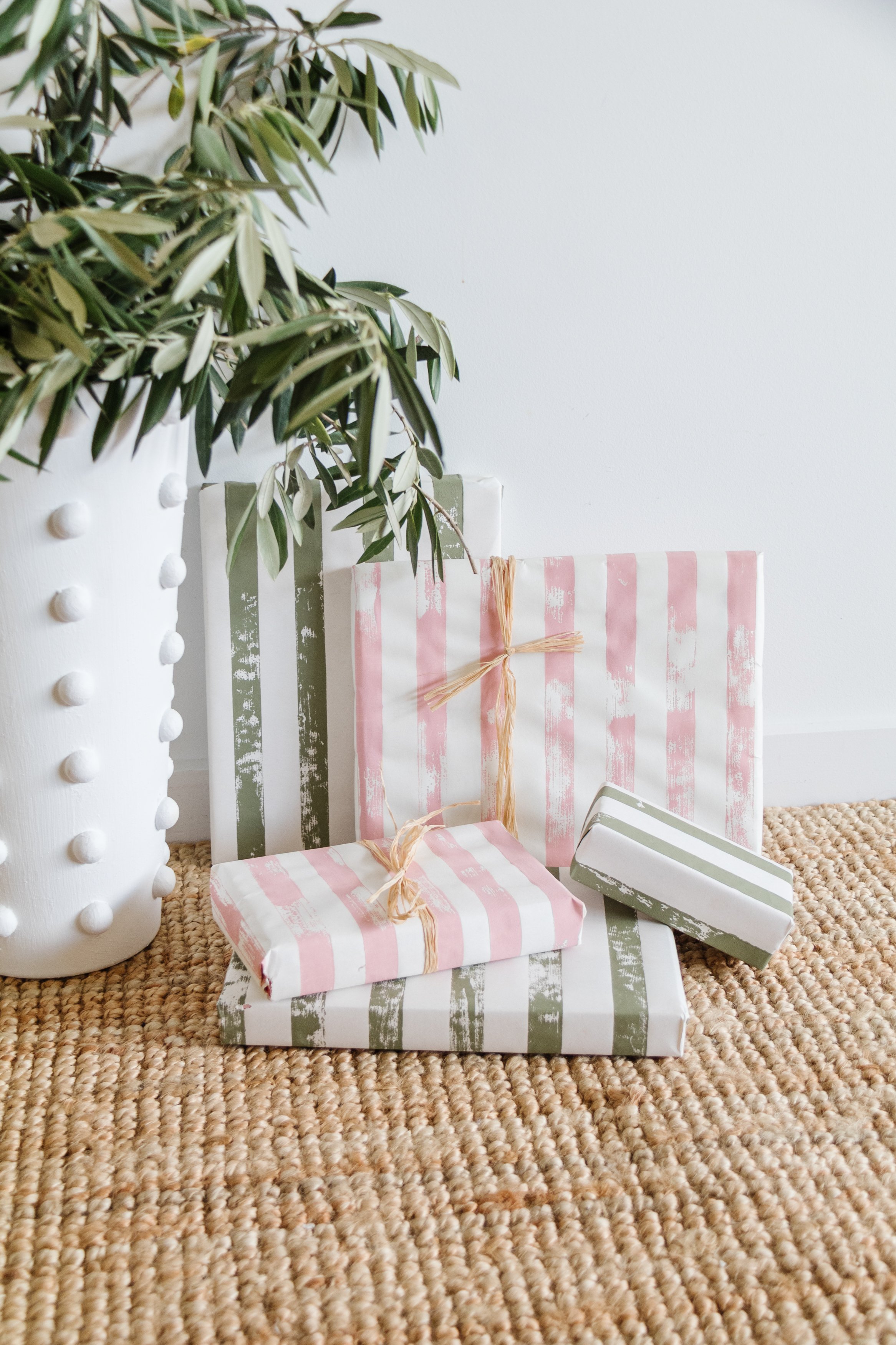DIY Striped Wrapping Paper_Smor Home (2 of 6).jpg