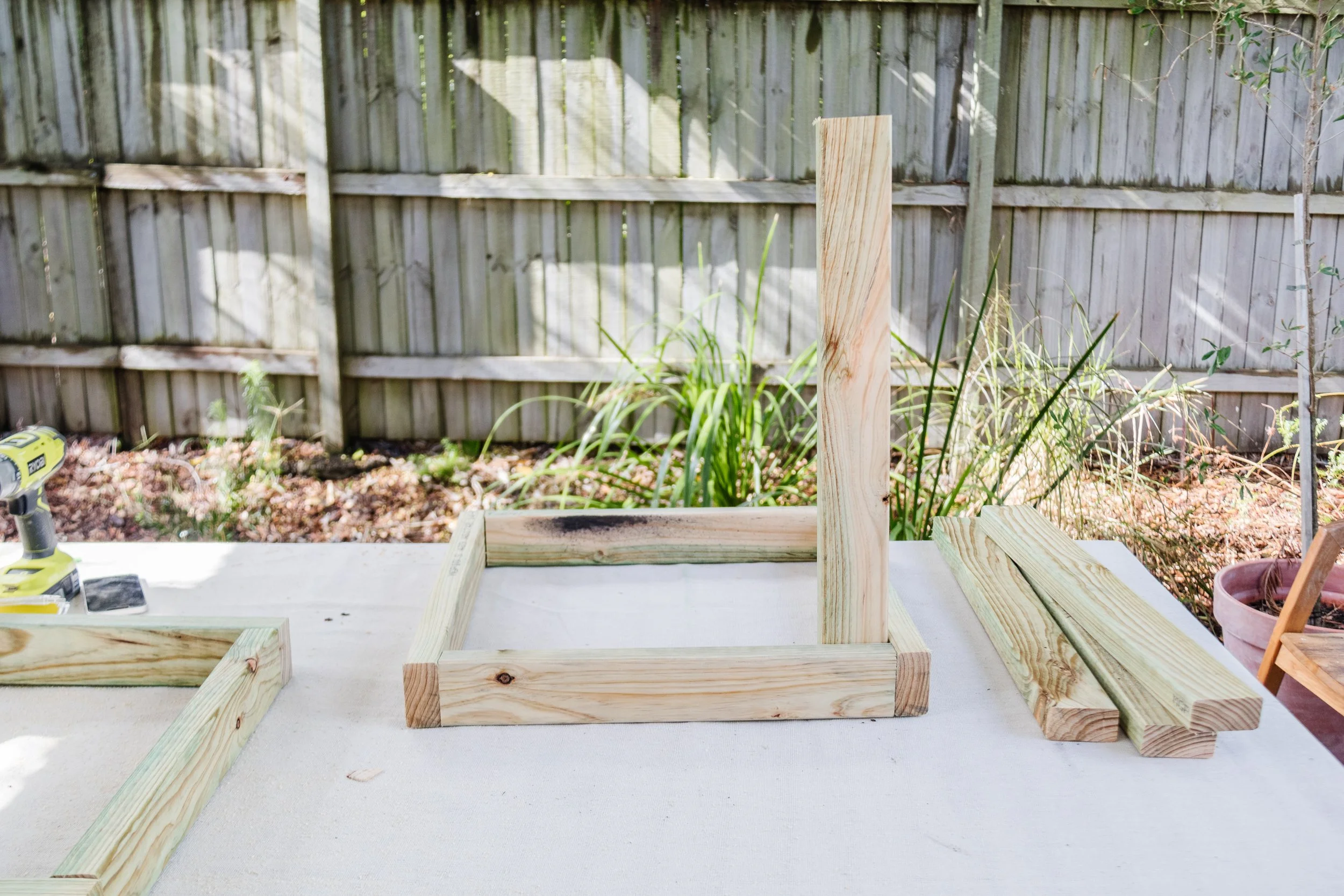 How To Build Planter Boxes with Ekodeck! — Smor Home