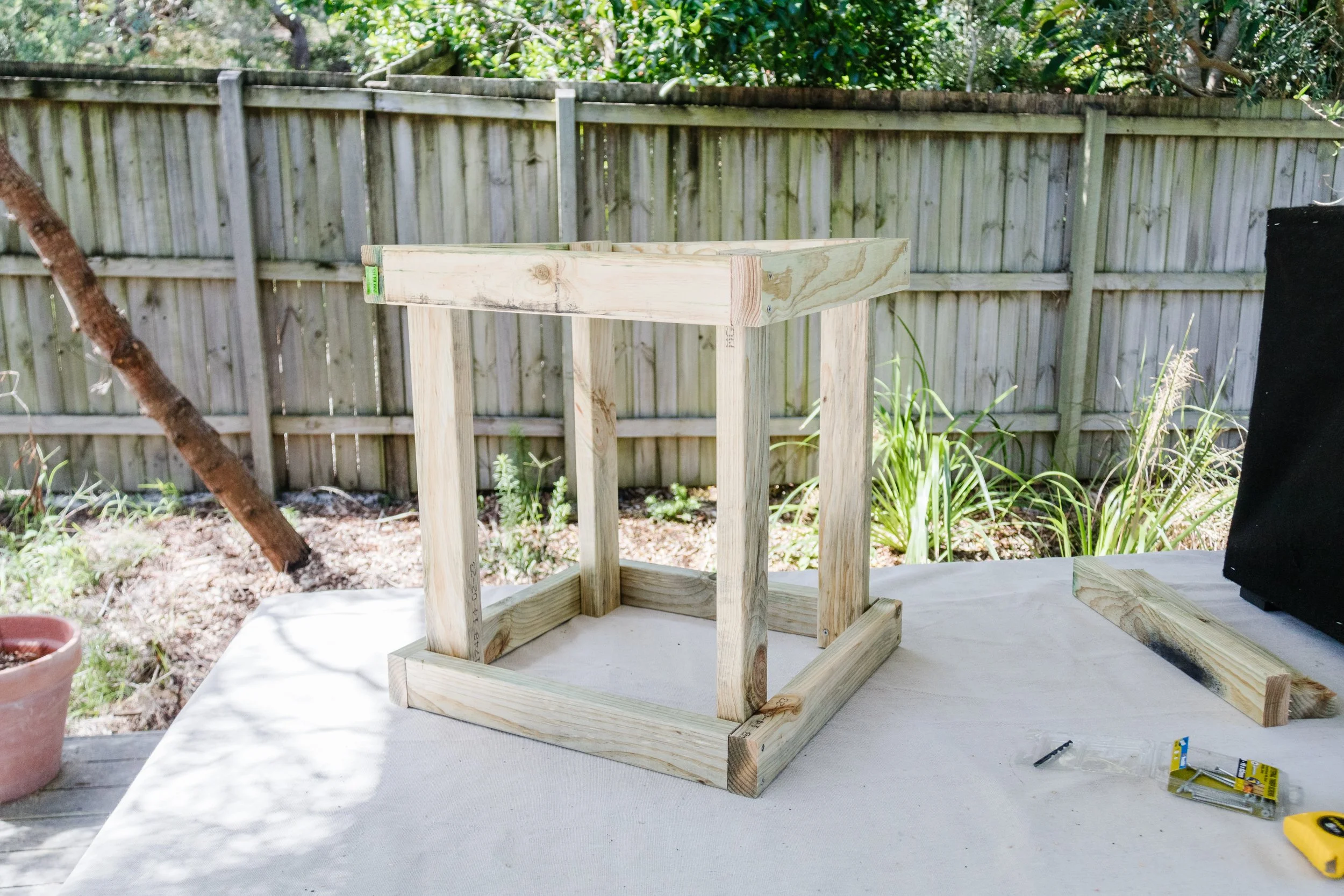 How To Build Planter Boxes with Ekodeck! — Smor Home