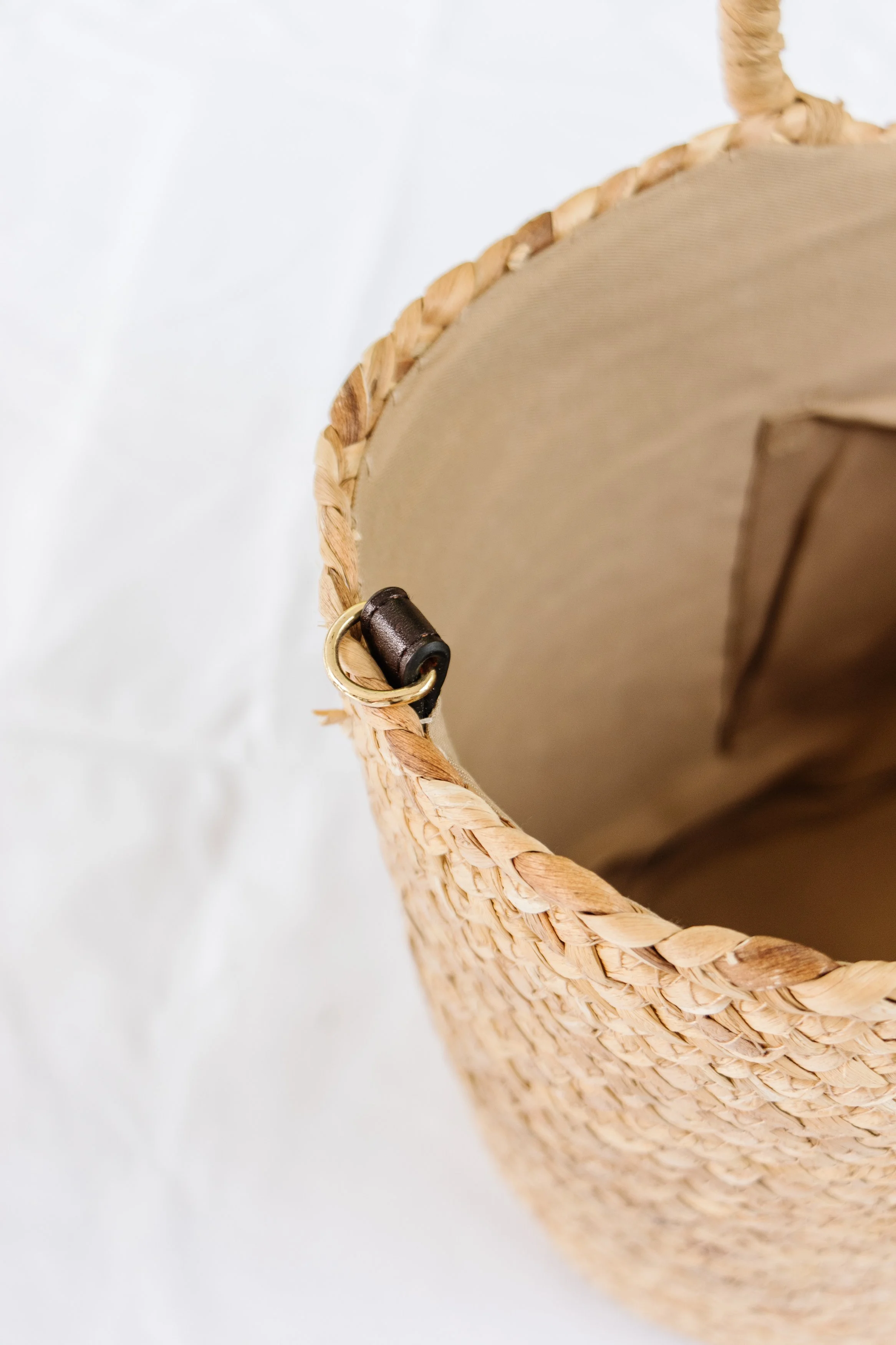 How To Make a DIY Personalised Monogram Bow Tie Bag — Smor Home