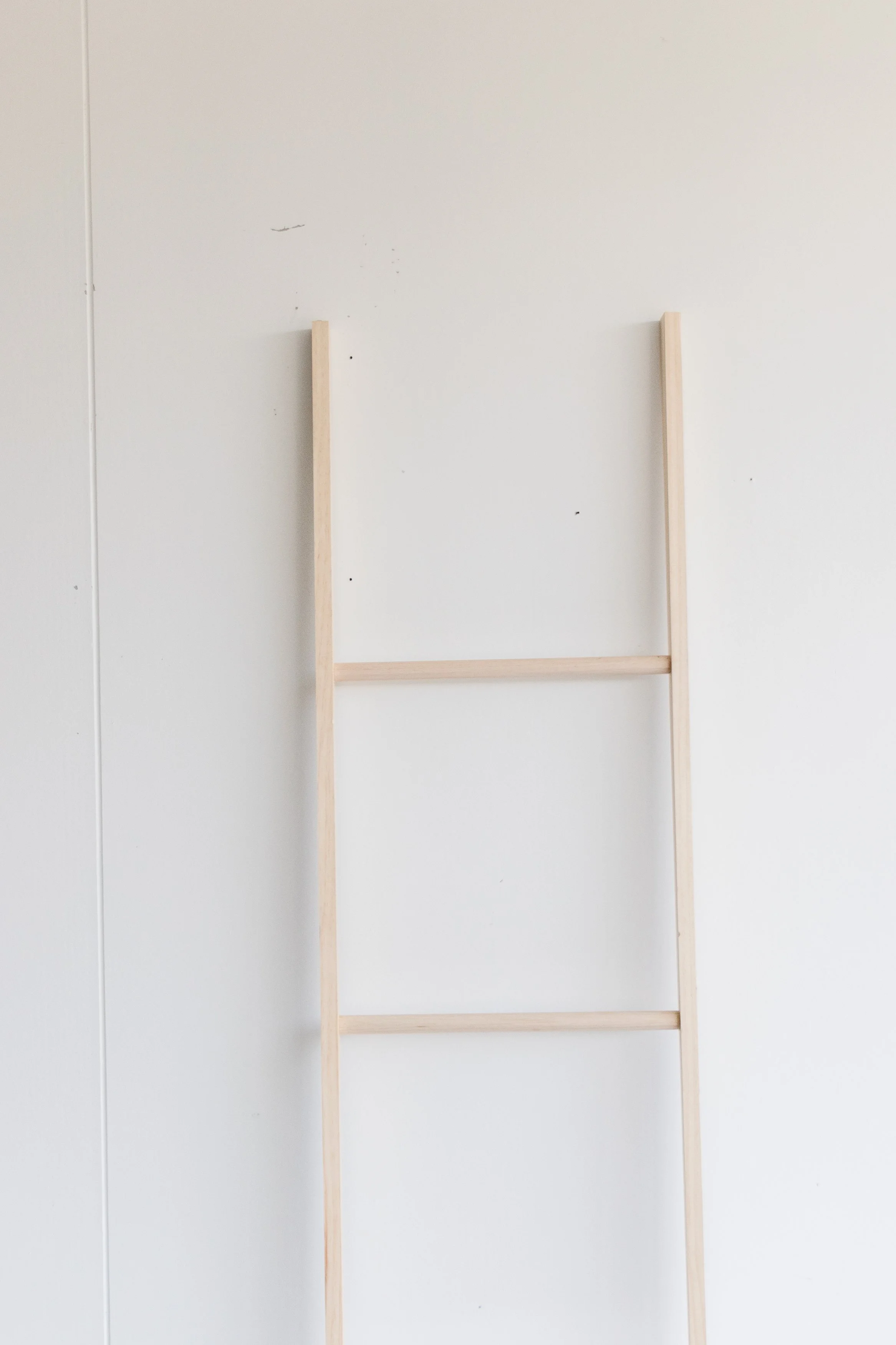 Making A DIY Ladder Christmas Tree — Jaharn
