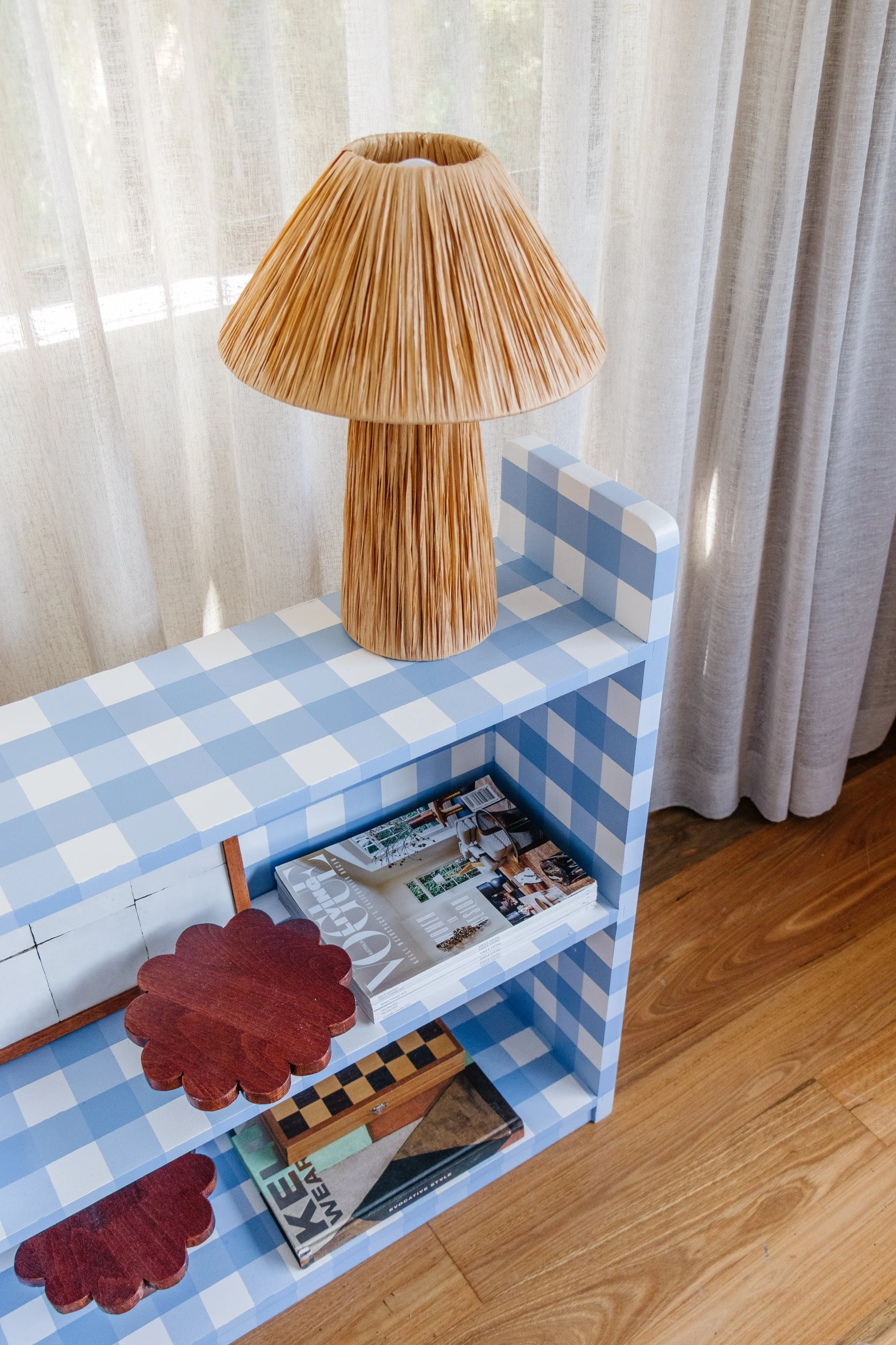 gingham-painted-bookshelf-smor-home