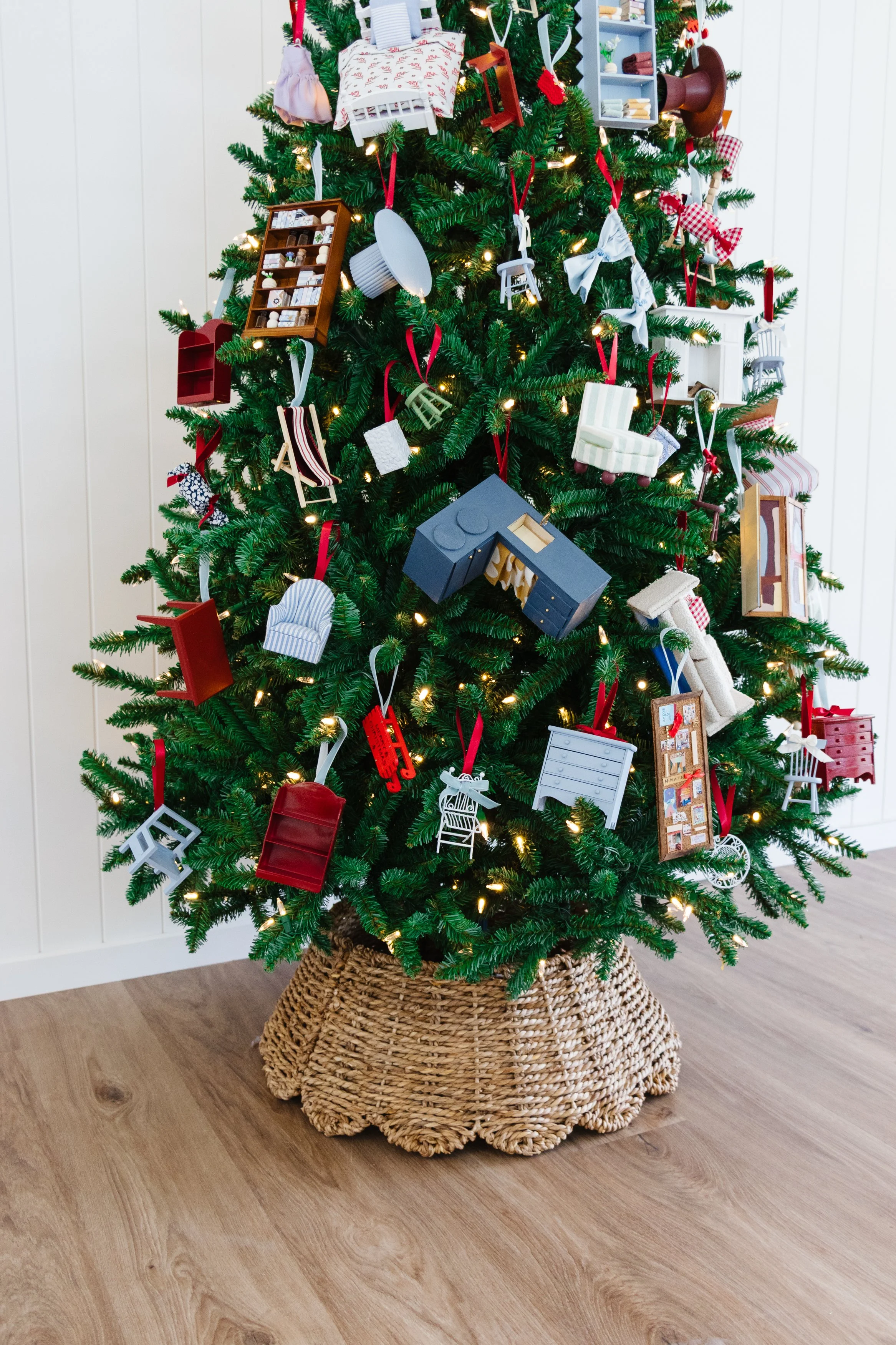 Dollhouse Ornament Christmas Tree (10 of 23).jpg