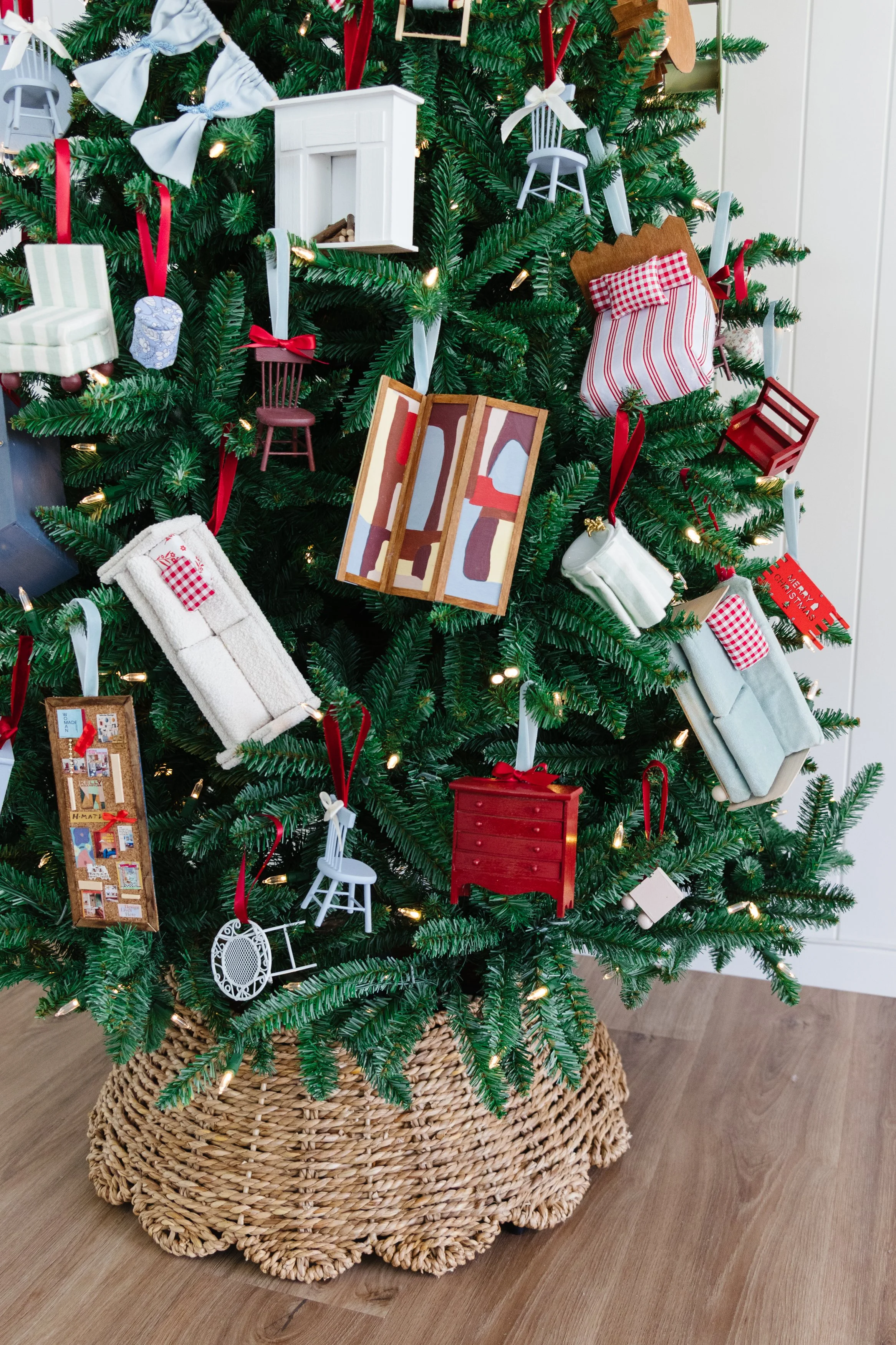 Dollhouse Ornament Christmas Tree (18 of 23).jpg