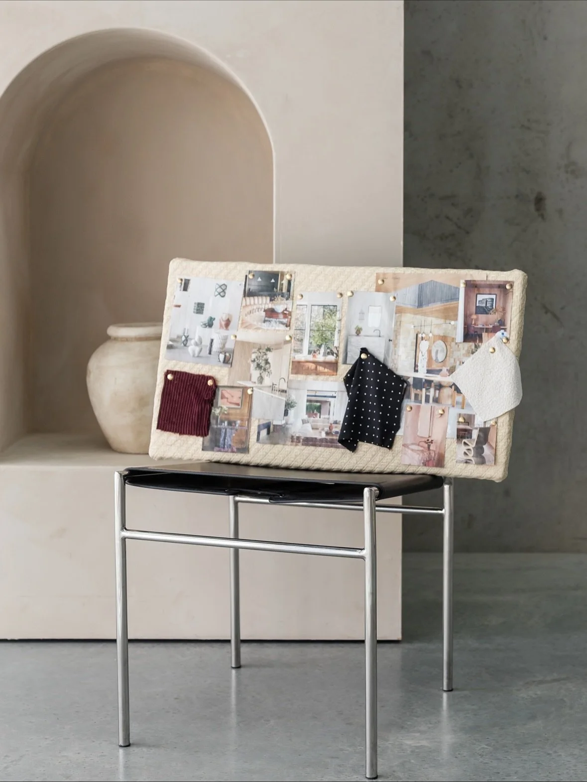 A few snaps from my book, Dream Home DIY πΈ π οΈ It’s now officially available in the USA, Canada and the UK, as well as Australia and New Zealand! ππΊπΈπ¨π¦π¬π§π¦πΊπ³πΏ #dreamhomediybook