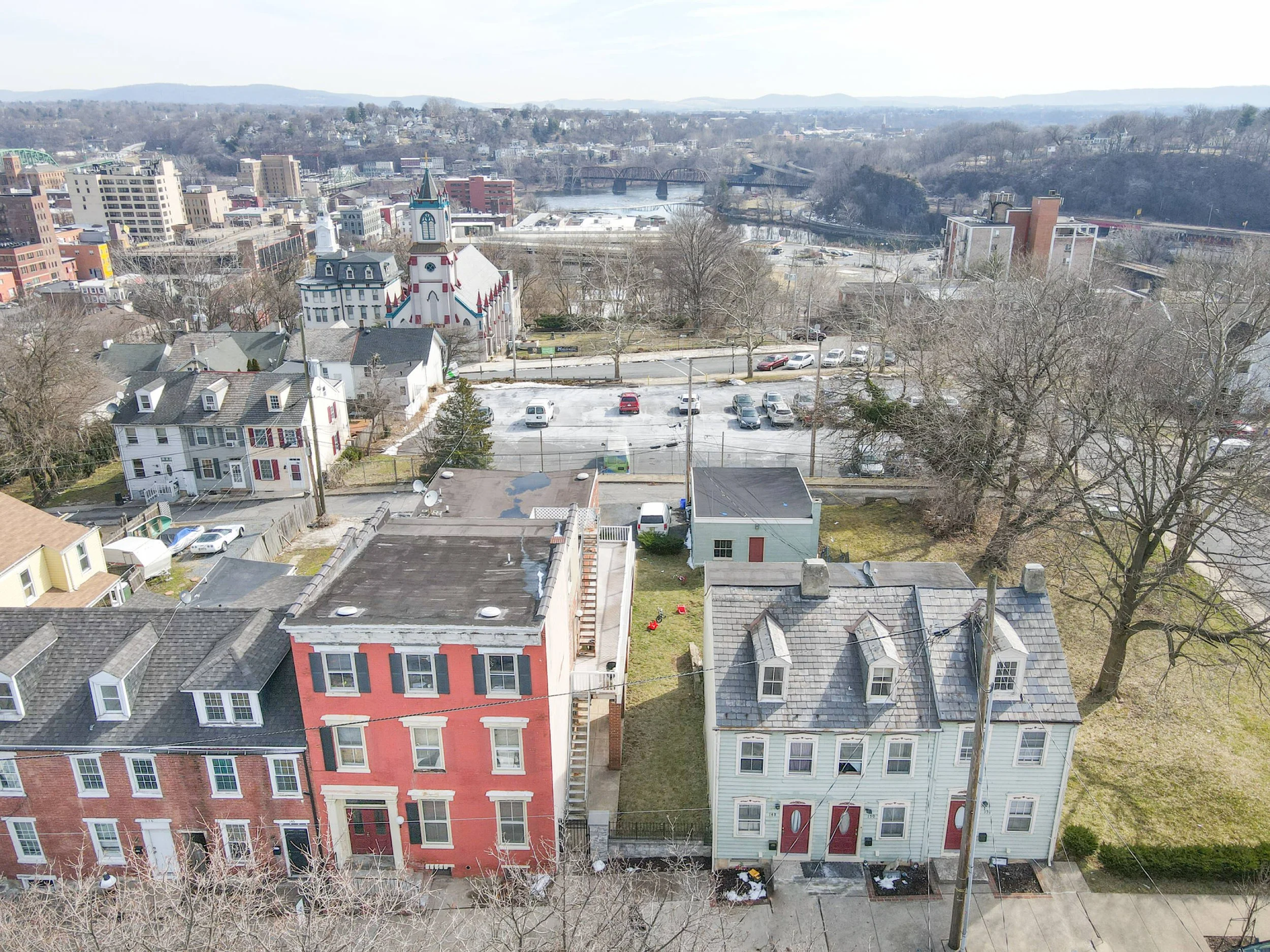 CLASS A 5-Unit BUILDING GREAT LOCATION - $770,000 (ON MARKET)