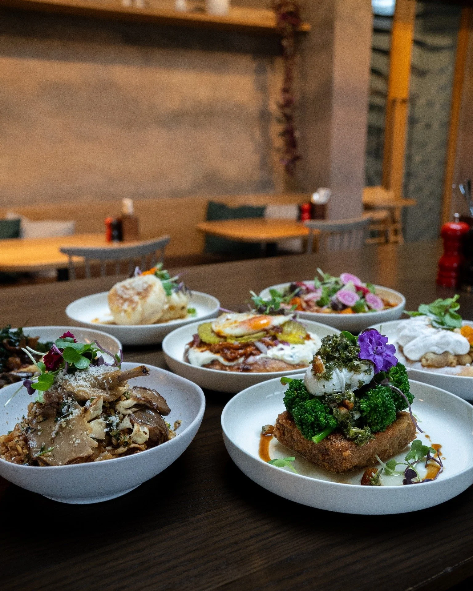 we're still loving our spring menu!

comforting, colourful and delicious dishes, there's something for everyone.
come give them a try and find your favourite.

8 till 4, everyday.