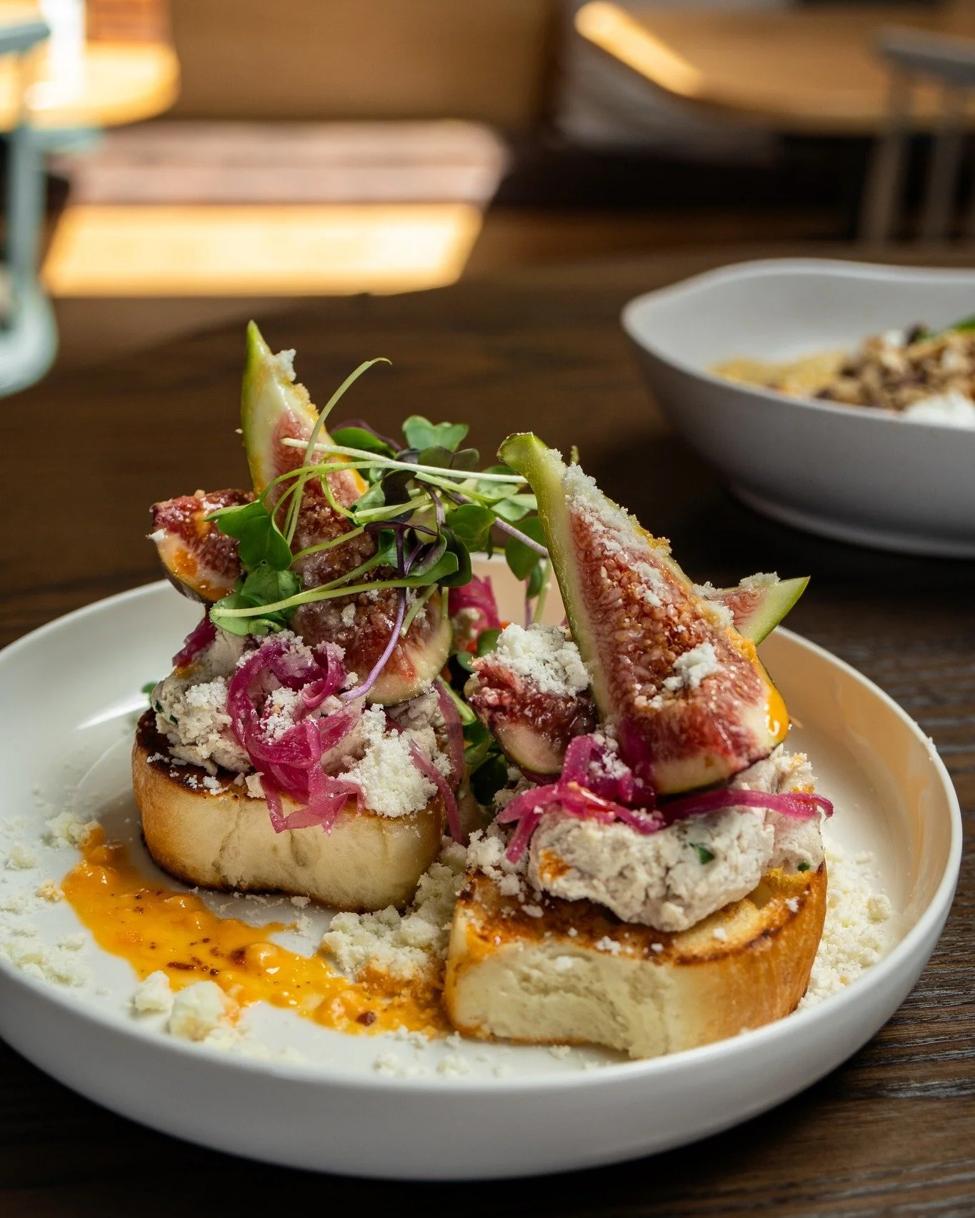 figs in autumn - it figures.

CHICKEN FIG BRUSCHETTA
milk bread bruschetta, roasted chicken mousse, pickled red onion, 
fresh fig, olive oil dust.