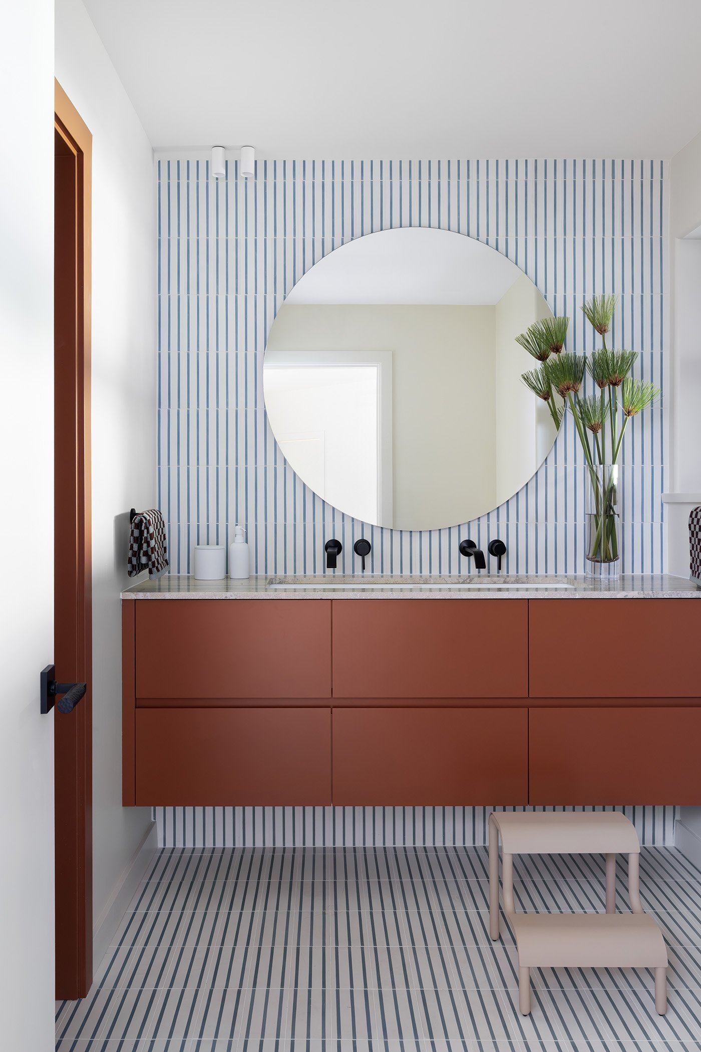 1400pxPlaidfox_Roxbury_1071.jpg
