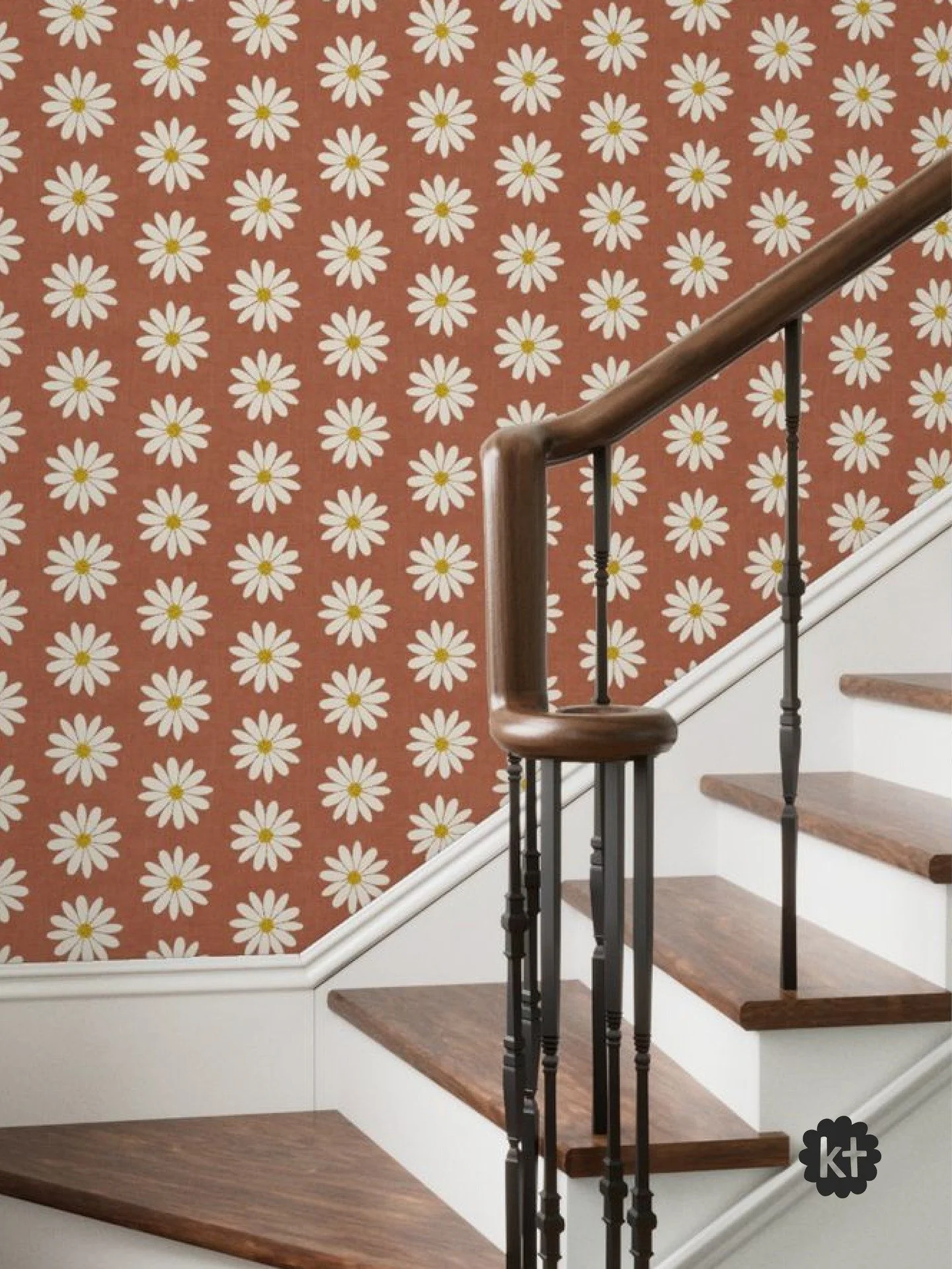 No retro collection is complete without its quintessential flower, the daisy. It's giving 60s and 70s throwback, peace and love vibes. In many regions, it's also considered a noxious weed and that might be my favourite fact about it. Consider me insp