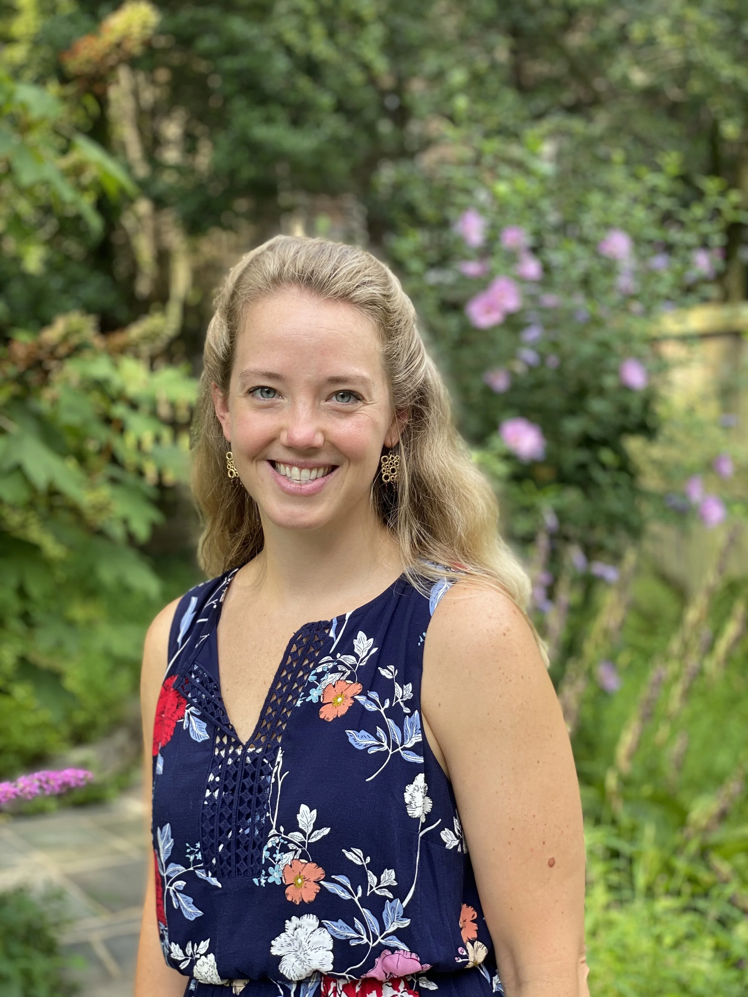 Lauren Waikart, Adolescent & Adult Therapist