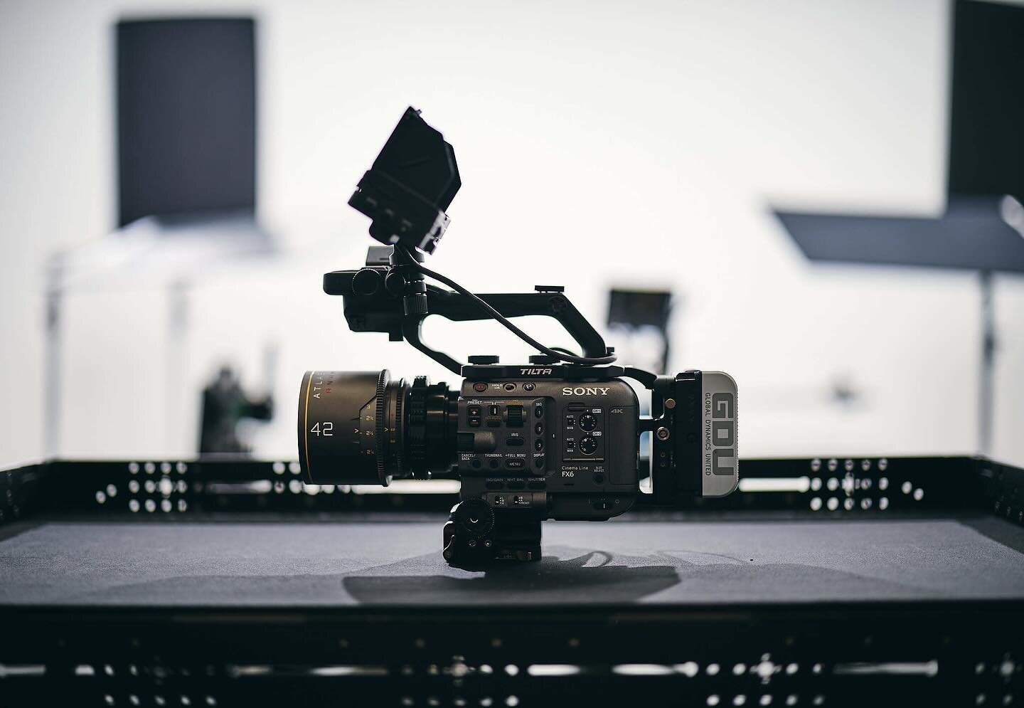 Our @sonycine FX6 with the @atlaslensco Mercury. All available for rent! 

#sonyfx6 #fx6 #atlasmercury #filmmaking #lenslust #filmmaker #cinematography