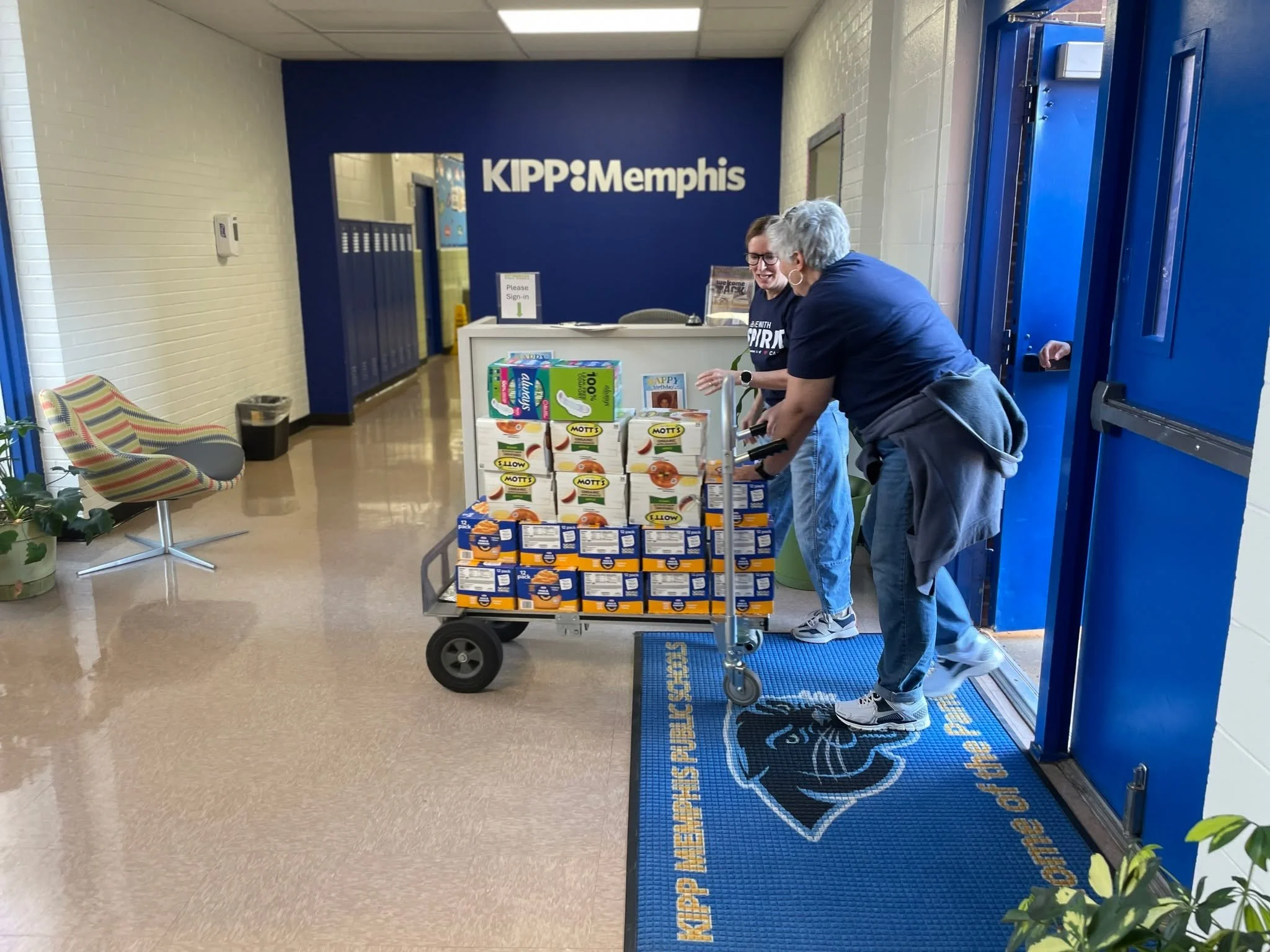 We&rsquo;re so grateful for incredible partners like @varsityspirit and @hope4memphis  Church who continue to support the whole child and our KIPP families.

Varsity volunteers recently delivered and helped restock our Necessities Pantry with food an