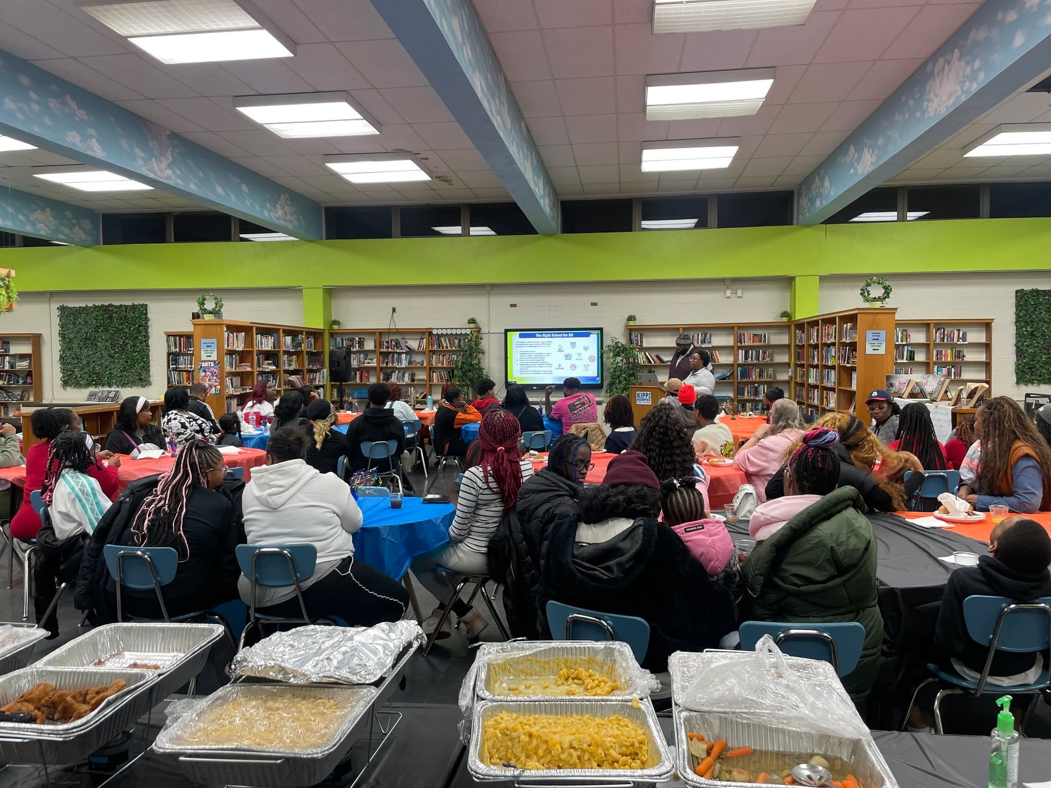 #FridayFeature Love in Action!
Grateful for the families and friends who continue to show up and show out - supporting our students and schools every step of the way. From in-school events and after-school activities to parent-teacher conferences, th