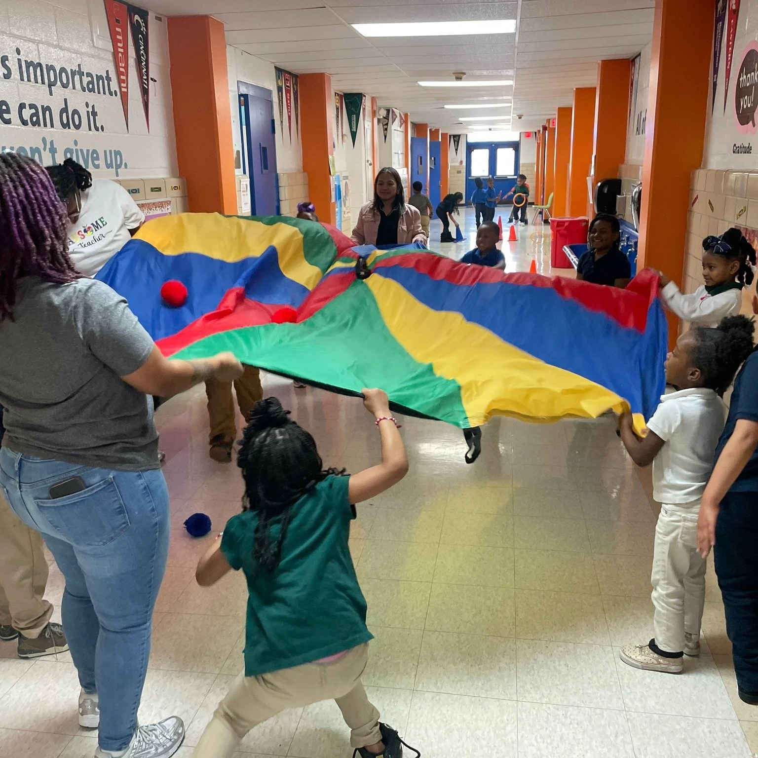 Heading into Spring Break the KIPP way! 🎉
Hundreds of KIPPsters hopped out of the classroom and into celebration.
From hula hoops and giant chess to karaoke, dodgeball, music, and dancing, our returning elementary scholars filled the hallways to cel