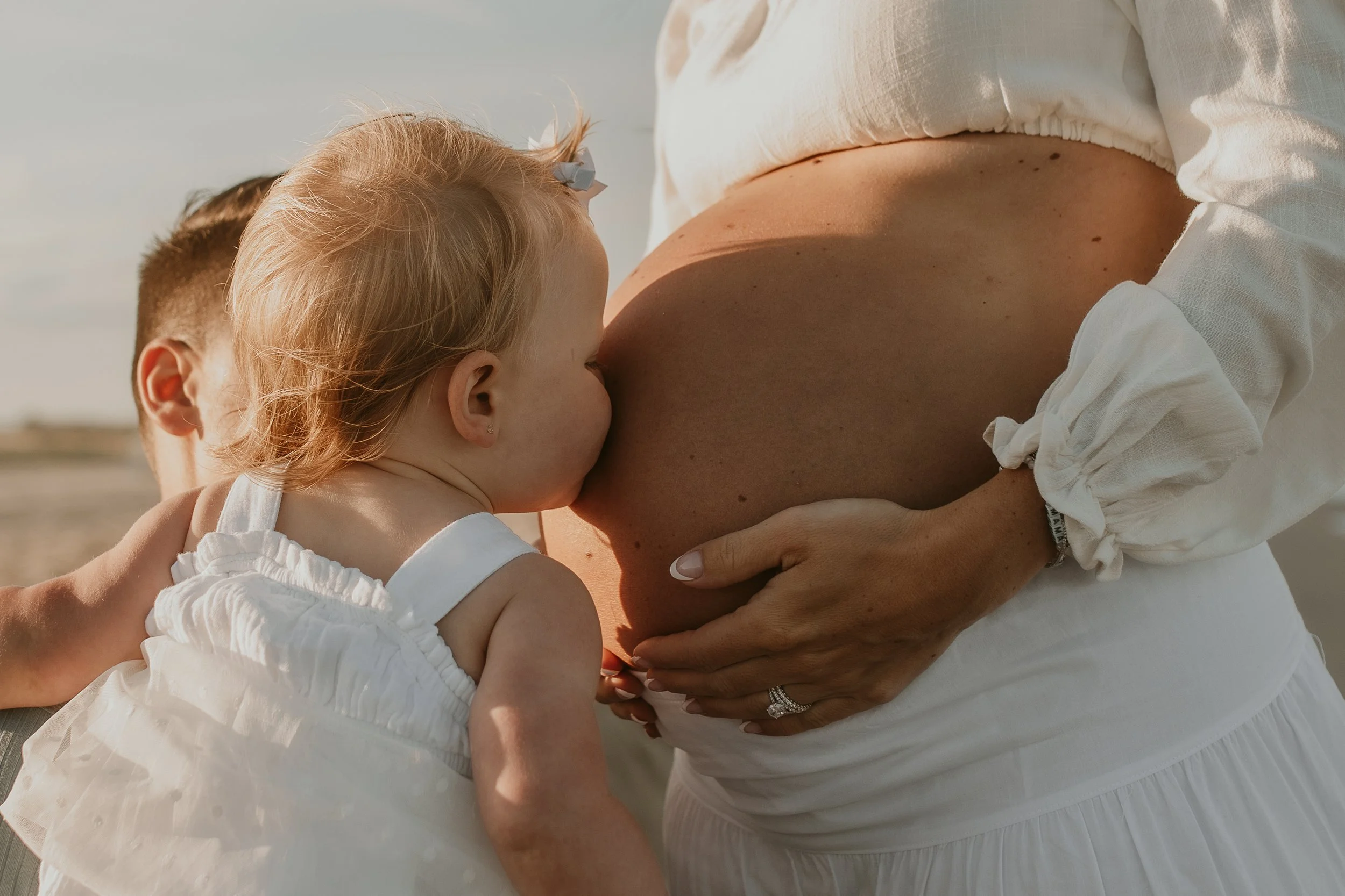 TomsRiverFamilyPhotographer_TomaschekMaternity-149.jpg