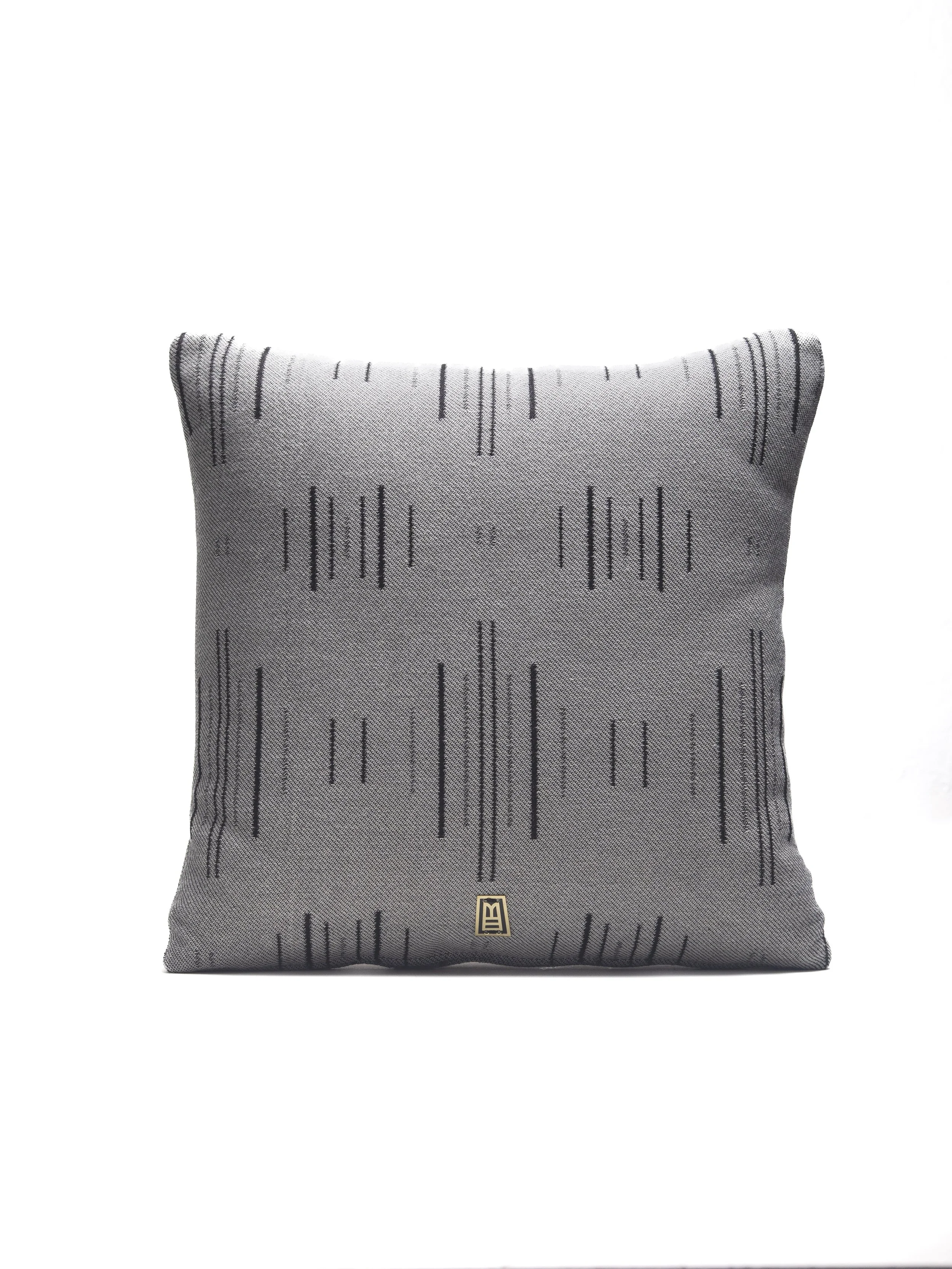 ANDEAN_AACCAAP04GY_03_CHRISFALCONY.jpg (Copy)