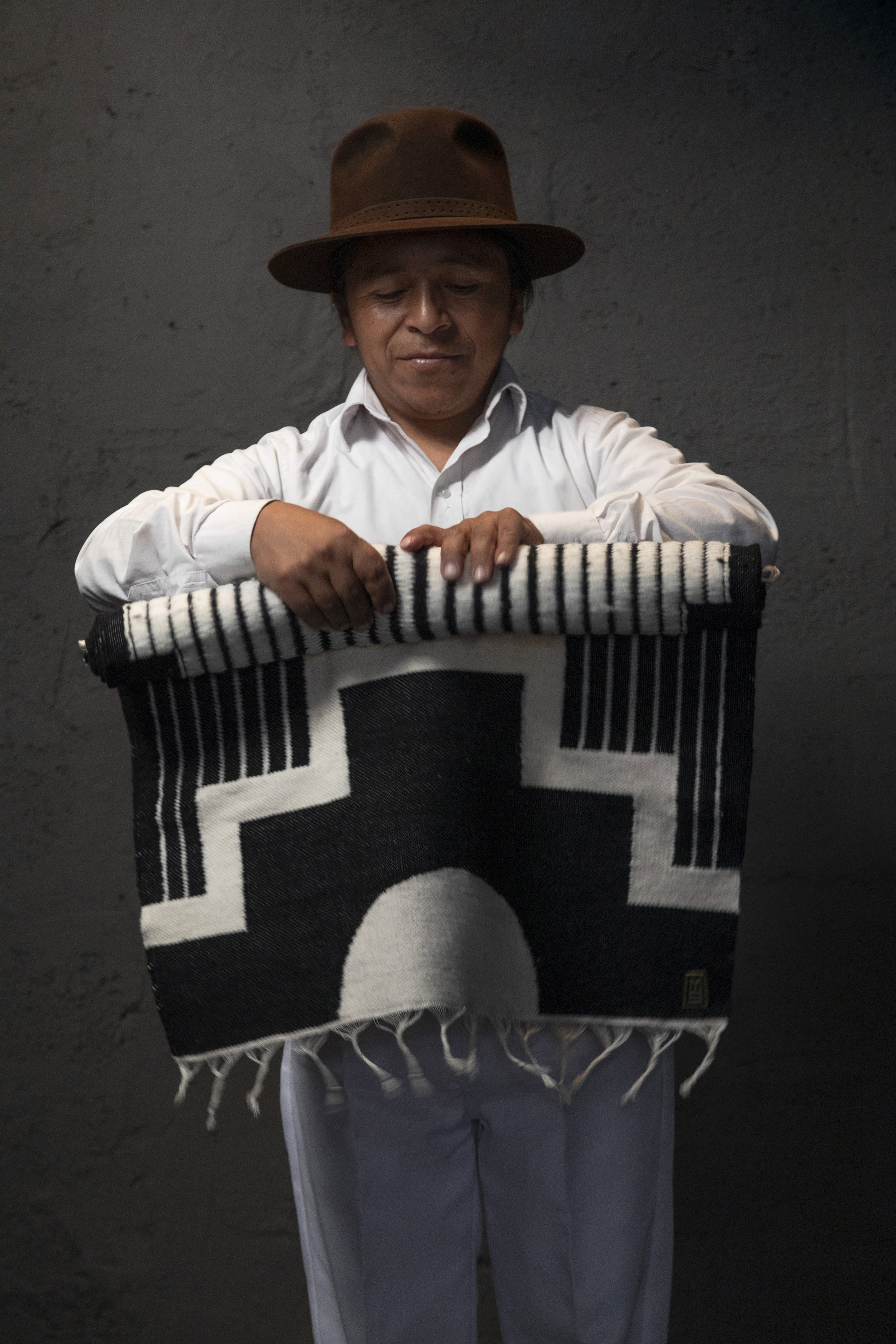 ANDEAN_AACCAAP04GY_11_CHRISFALCONY.jpg (Copy)