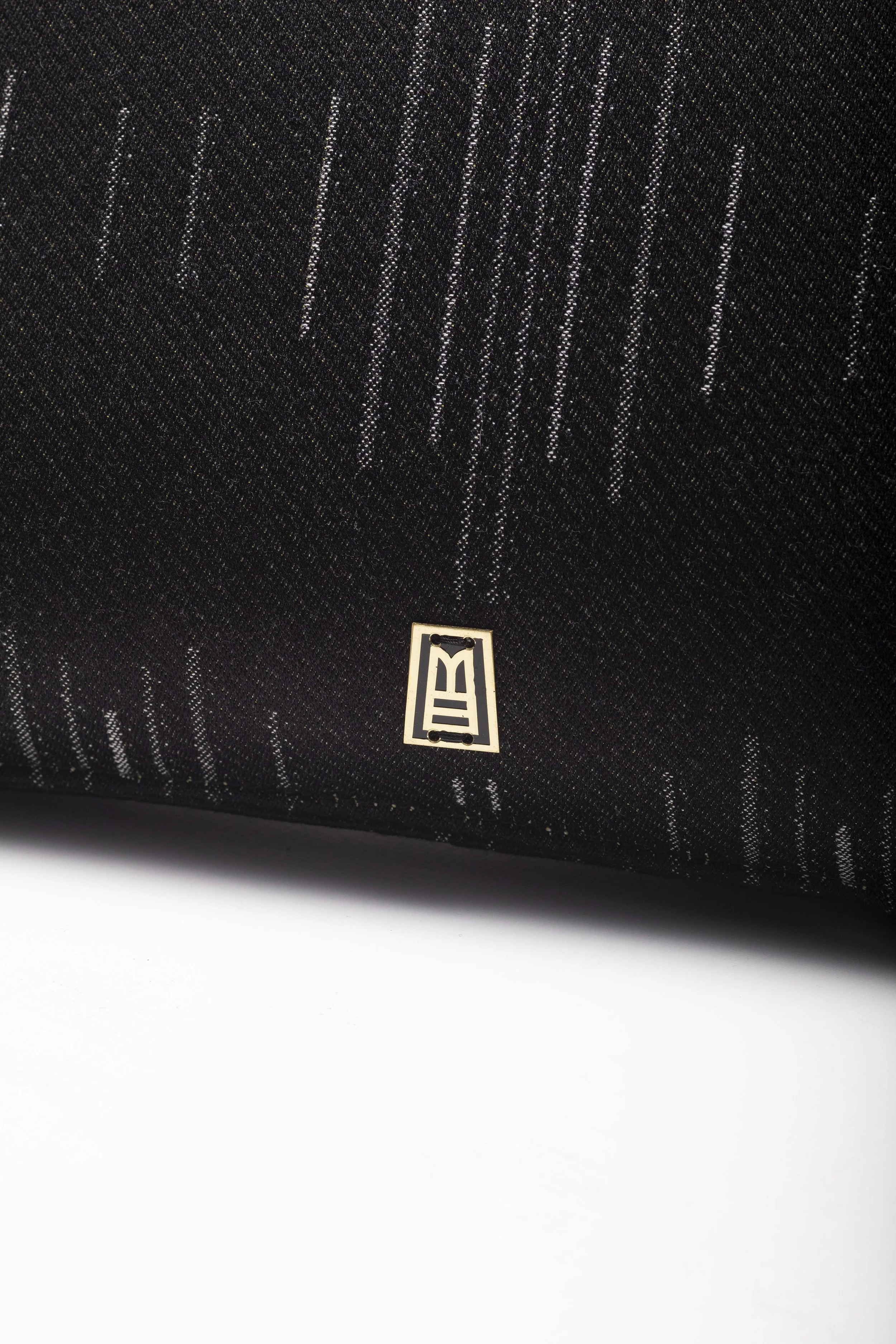 ANDEAN_AACCAAP04K_04_CHRISFALCONY.jpg (Copy)