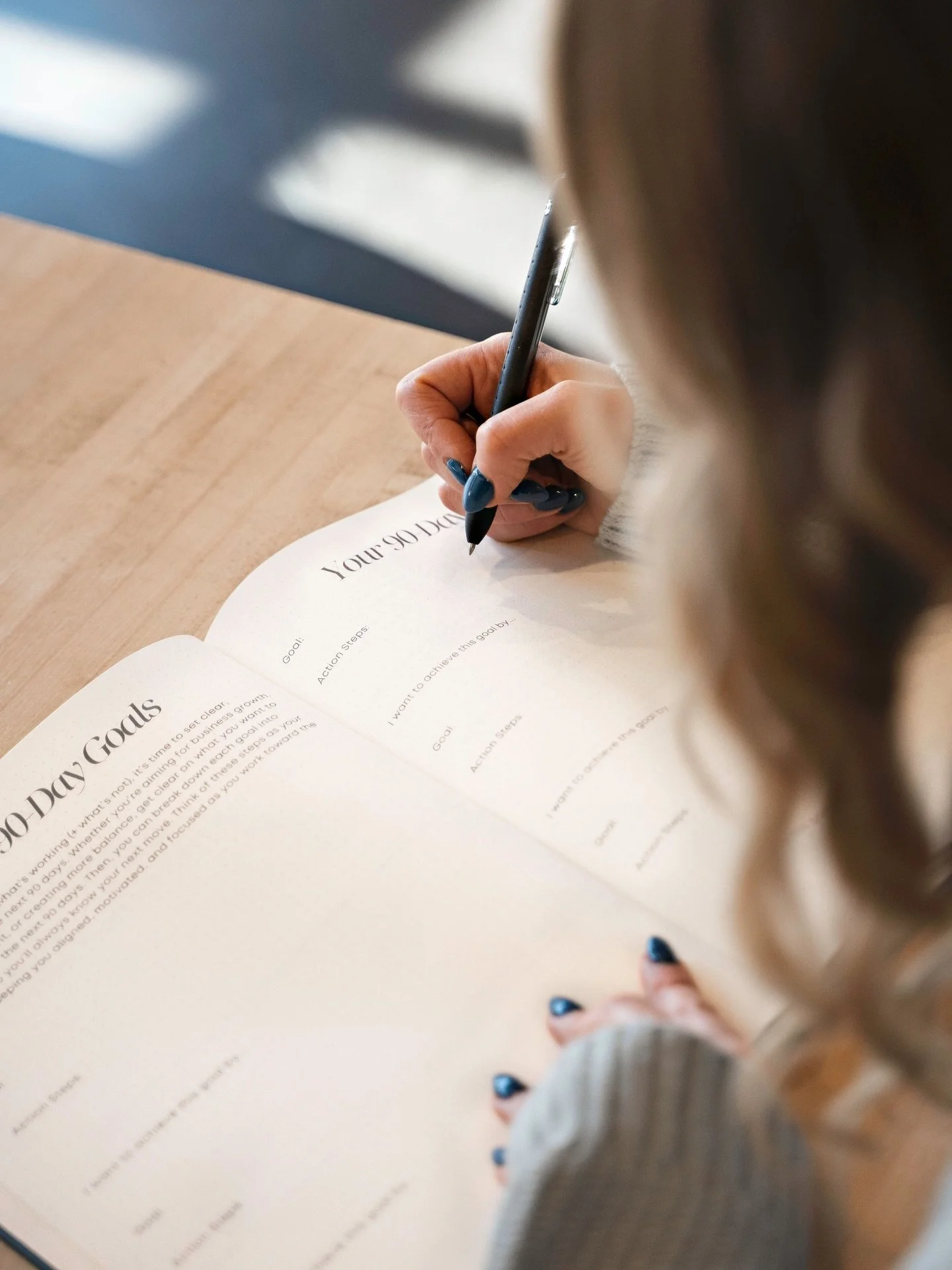 tomorrow is the LAST DAY to order your SYS Planner to get it before the start of Q2!

⤵️ drop a SYS in the comments + I'll DM you the link to shop

the SYS Planner is a 90-day planner that helps female entrepreneurs grow their business (aka MORE SALE