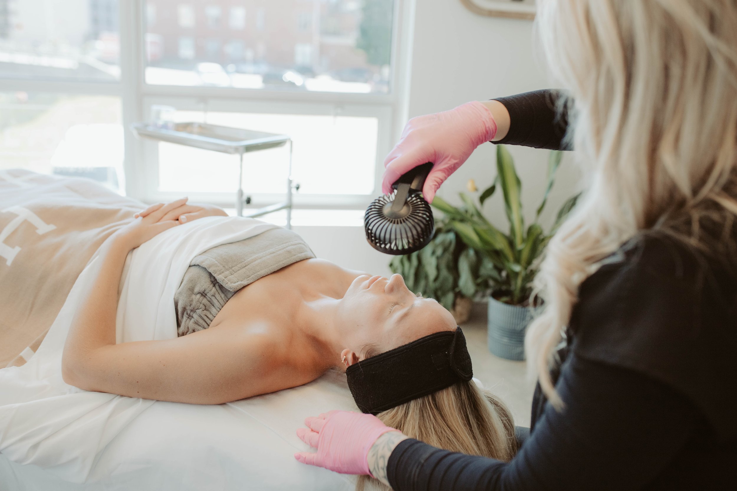 From Fool’s Spring to Summer Glow: Why Early Spring Is the Perfect Time to Reset Your Skin