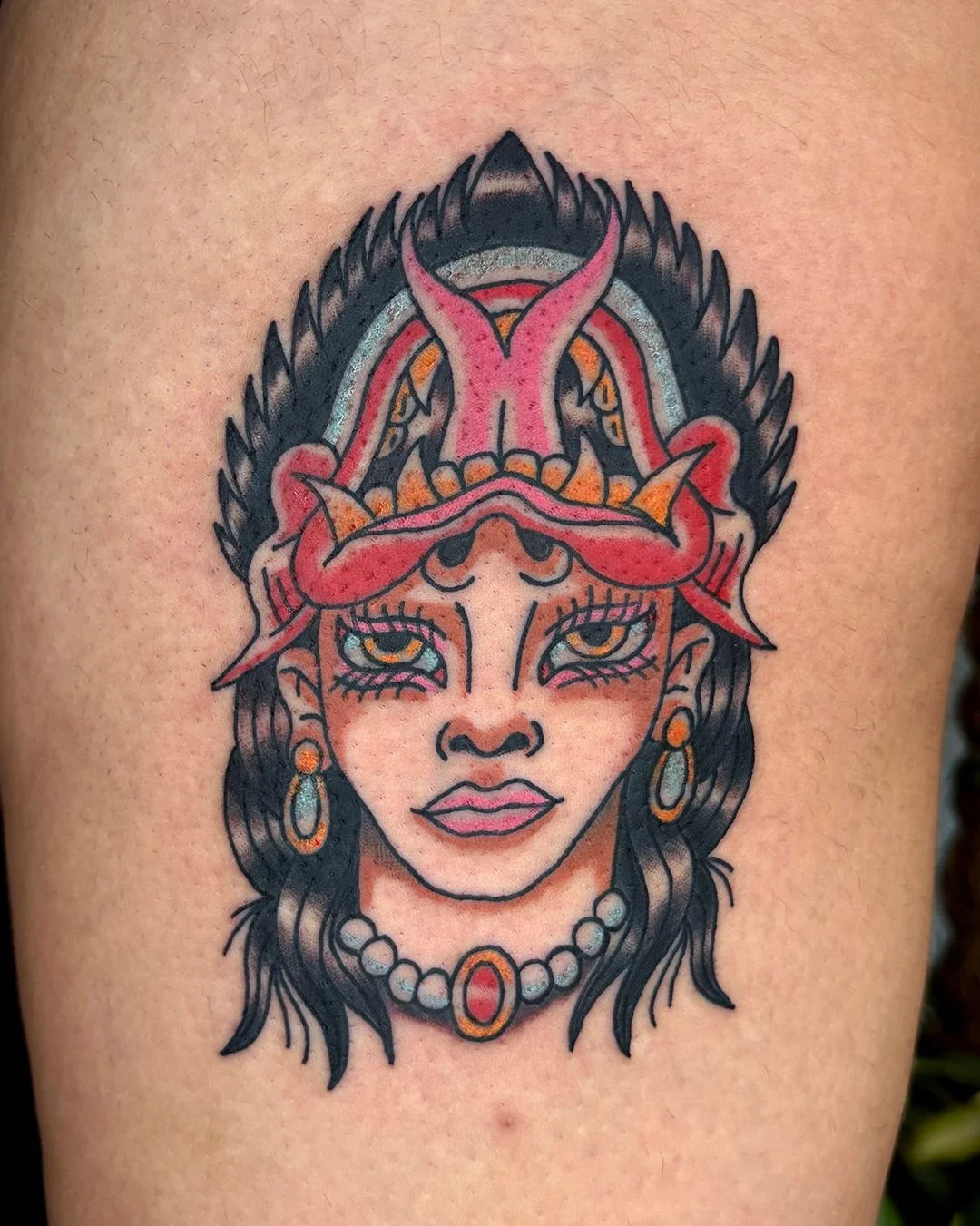 I am so glad that I was able to do this piece. It was sitting on my flash for a while. Also stoked that I had someone visit me from Philly to nab this one. Hecho con mucho amor en @luckyrosedenver. See Ya'll Soon.
.
.
.
.
.
.
.
#bipoctattooartist #qu