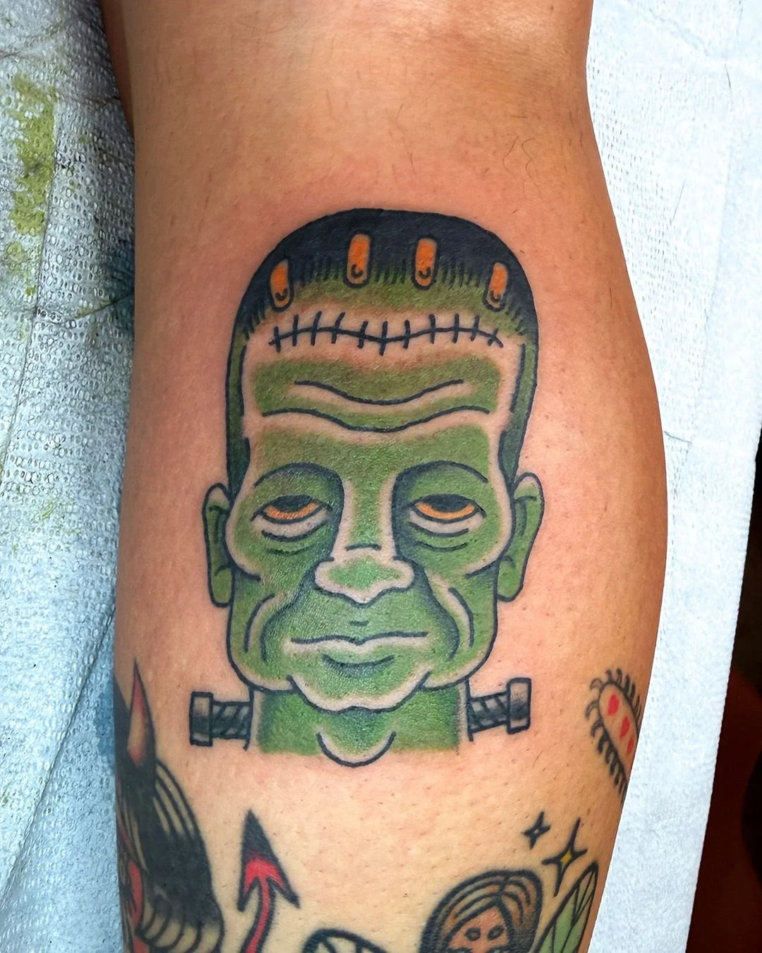 Some pieces from my Halloween sheet! So stoked with how popular these designs ended up being. I will be more than happy to do these whenever and wherever. Hecho con mucho amor en @luckyrosedenver Love Ya'll!
.
.
.
.
.
#bipoctattooartist #queertattooa