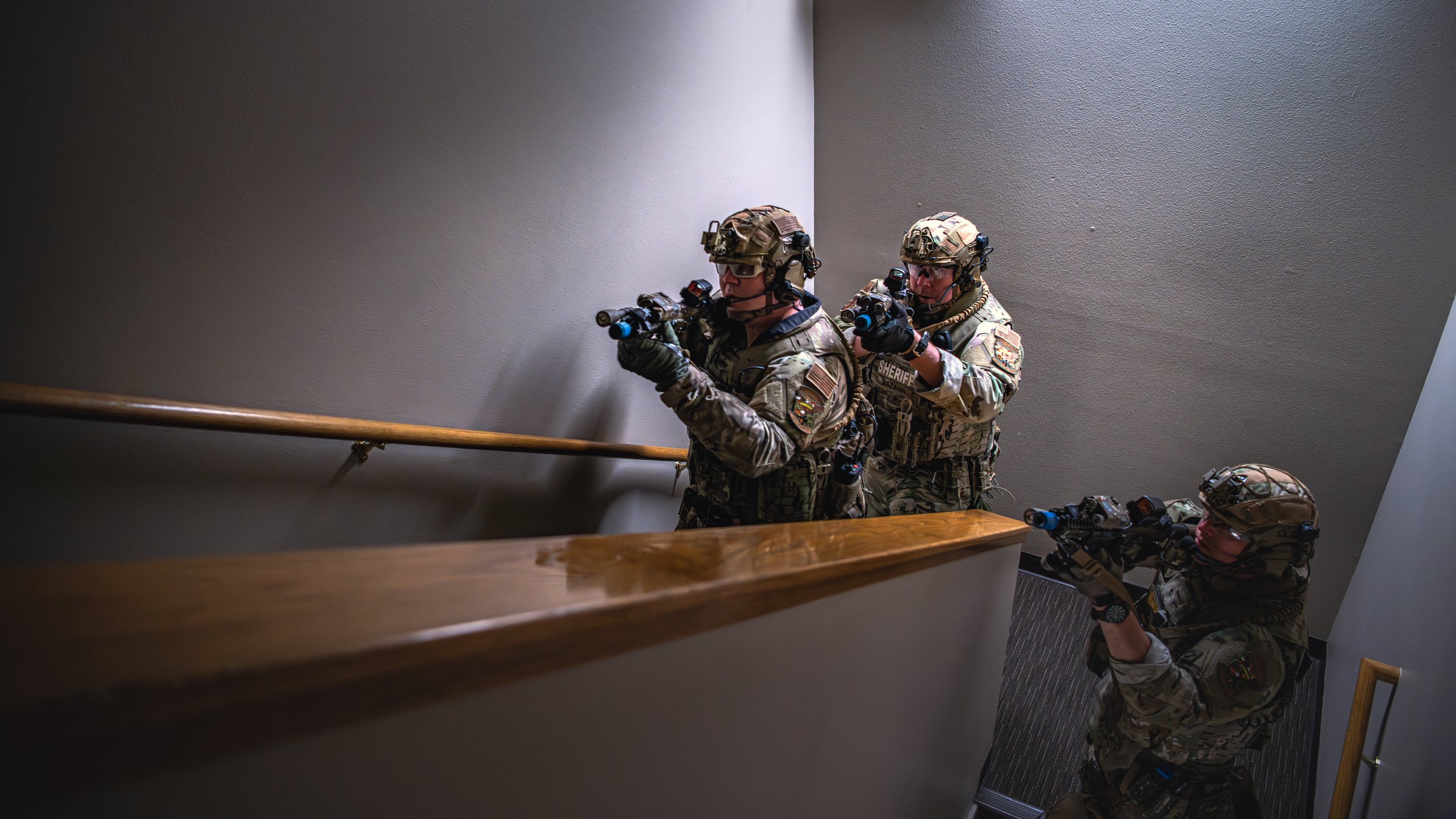 04-19-23_Garrett-Mogel_SWAT-CANVAS-Bank_1-2.jpg