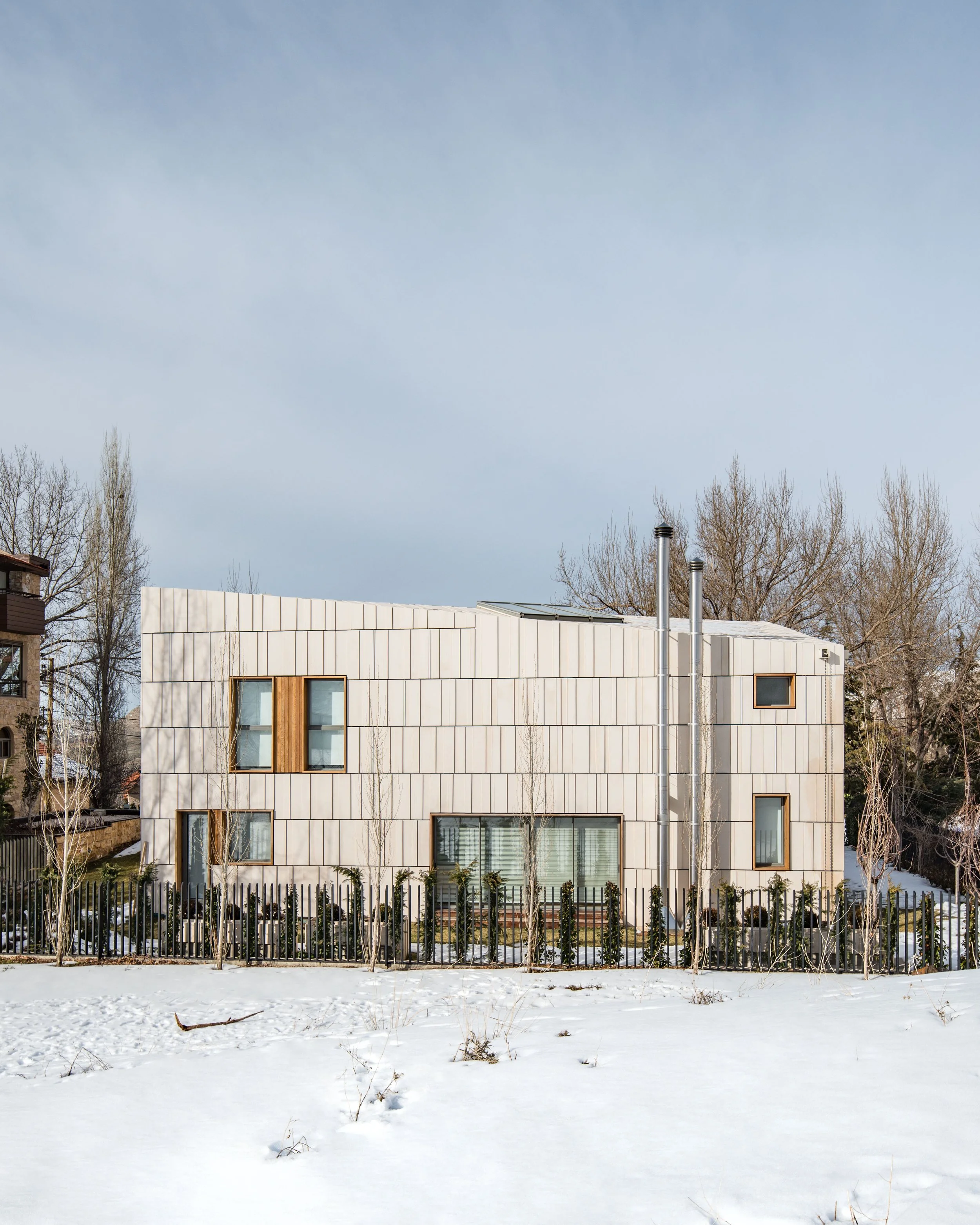 Y-Chalet_BahaaGhoussainy (1).jpg