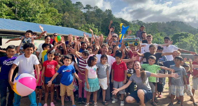 The VBS group from New Providence COG went really well. It was a good time of games, songs, food, and Bible with the children of La Providencia. (7/6/26)