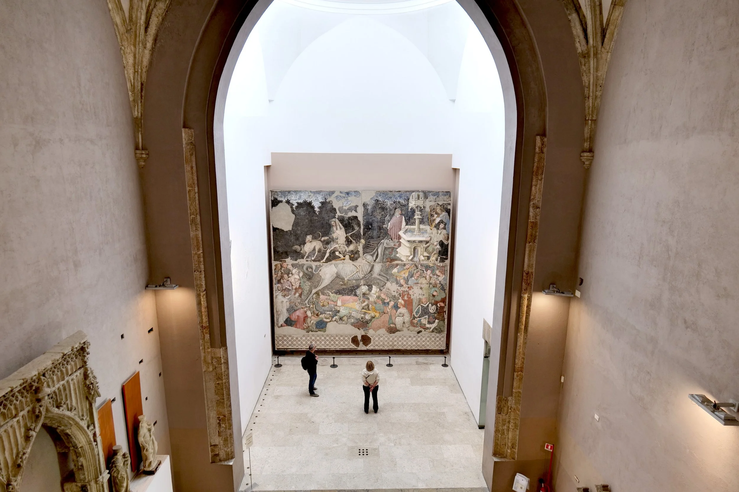 Kunstreise auf Sizilen. Palazzo Danza della Morte im exklusive Führung mit Kuratoren und Kunsthistoriker.
