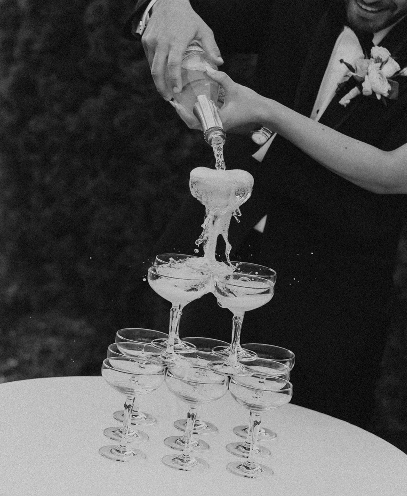 2027 wedding books are officially OPEN!! ❤️&zwj;🔥❤️&zwj;🔥❤️&zwj;🔥 

I am only taking 10 weddings for the year!!!
Inquire via the website link in my bio!
Xoxo