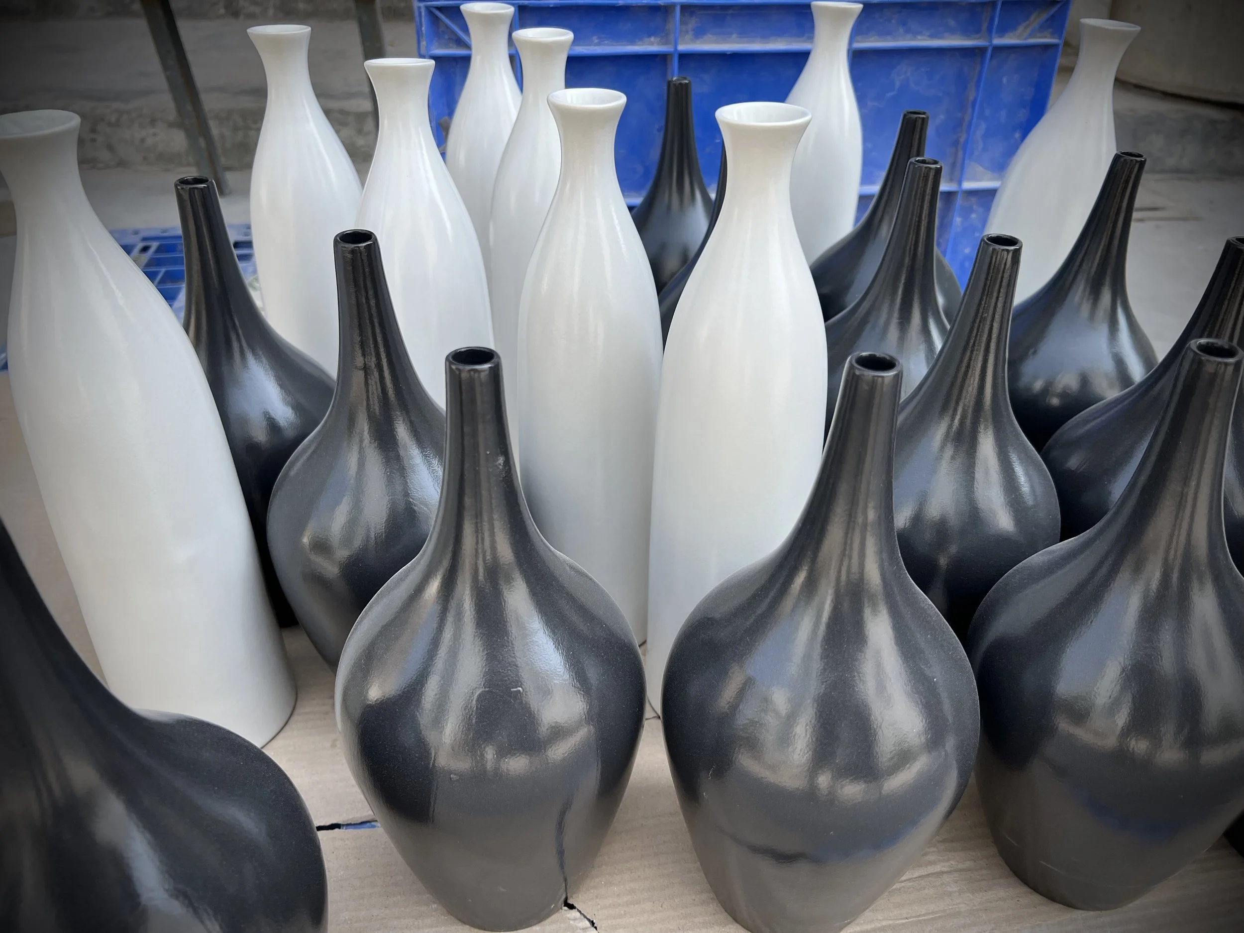 750 Custom Ceramic Vase Kits for Retail Apparel - All Season