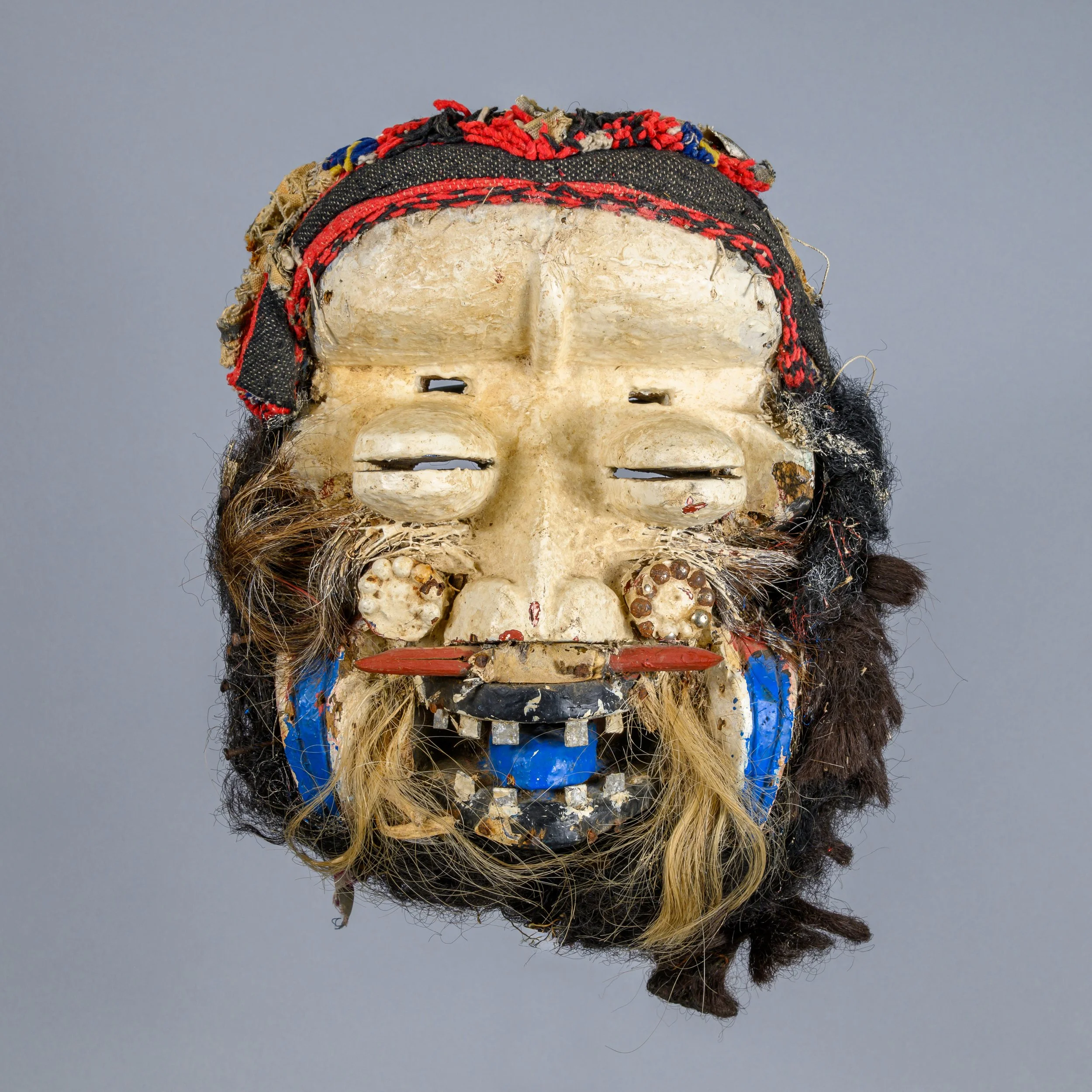 Wè dancer-entertainer mask