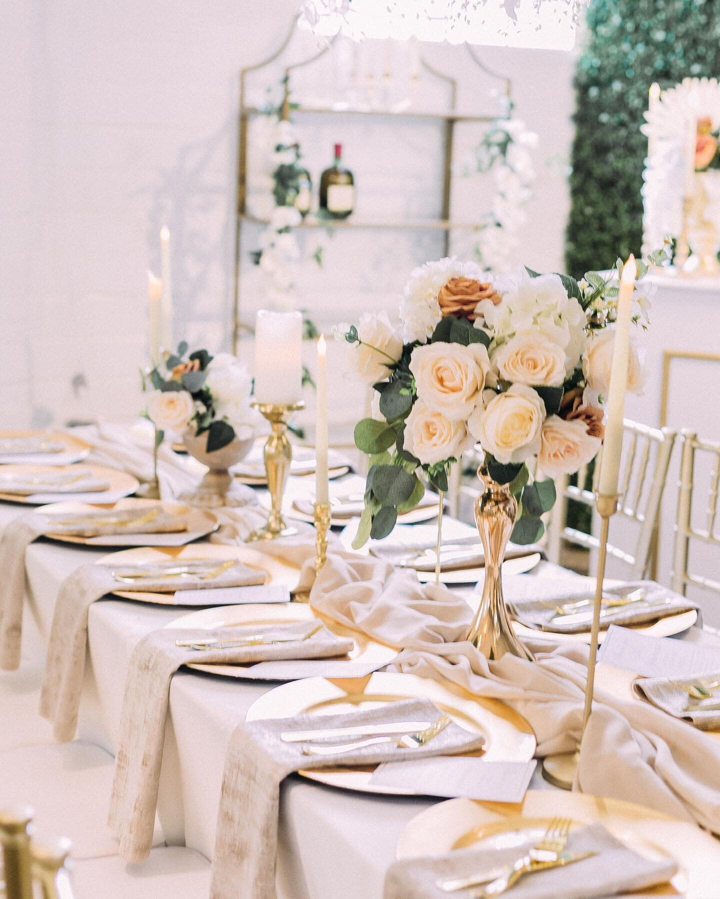 We love a dreamy table scape. 

We offer customizable package for any size event. Fill our our contact form to get the planning started. 
Event Design &amp; Rentals @evangelinedesigns 
.
.
.
.
.
.
.
.
.
.
.
.
.
#eventdecor #tablescape #partyslate #bi