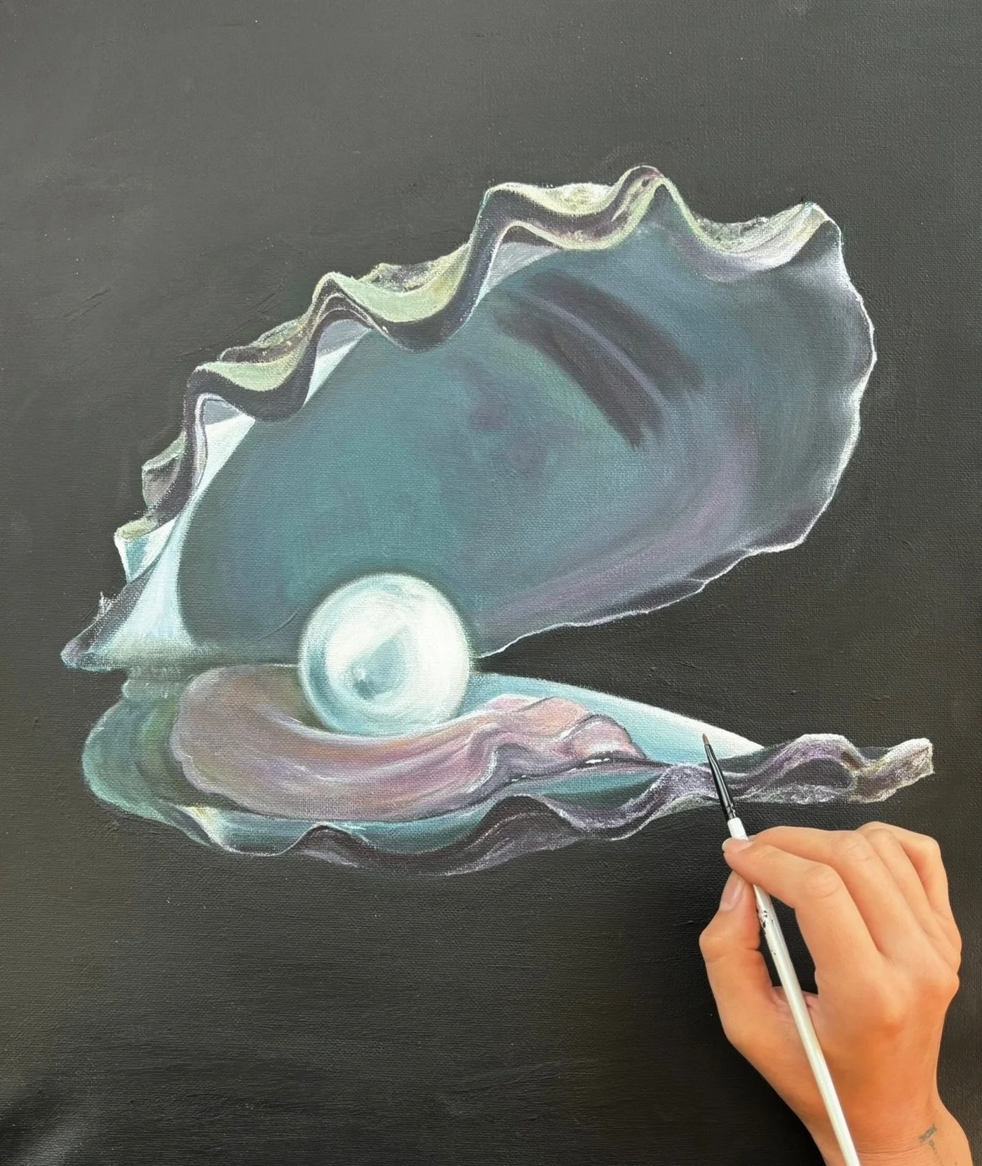 The world is your oyster 👩🏻&zwj;🎨🌷🦪

16x20 acrylic on canvas (not for sale)