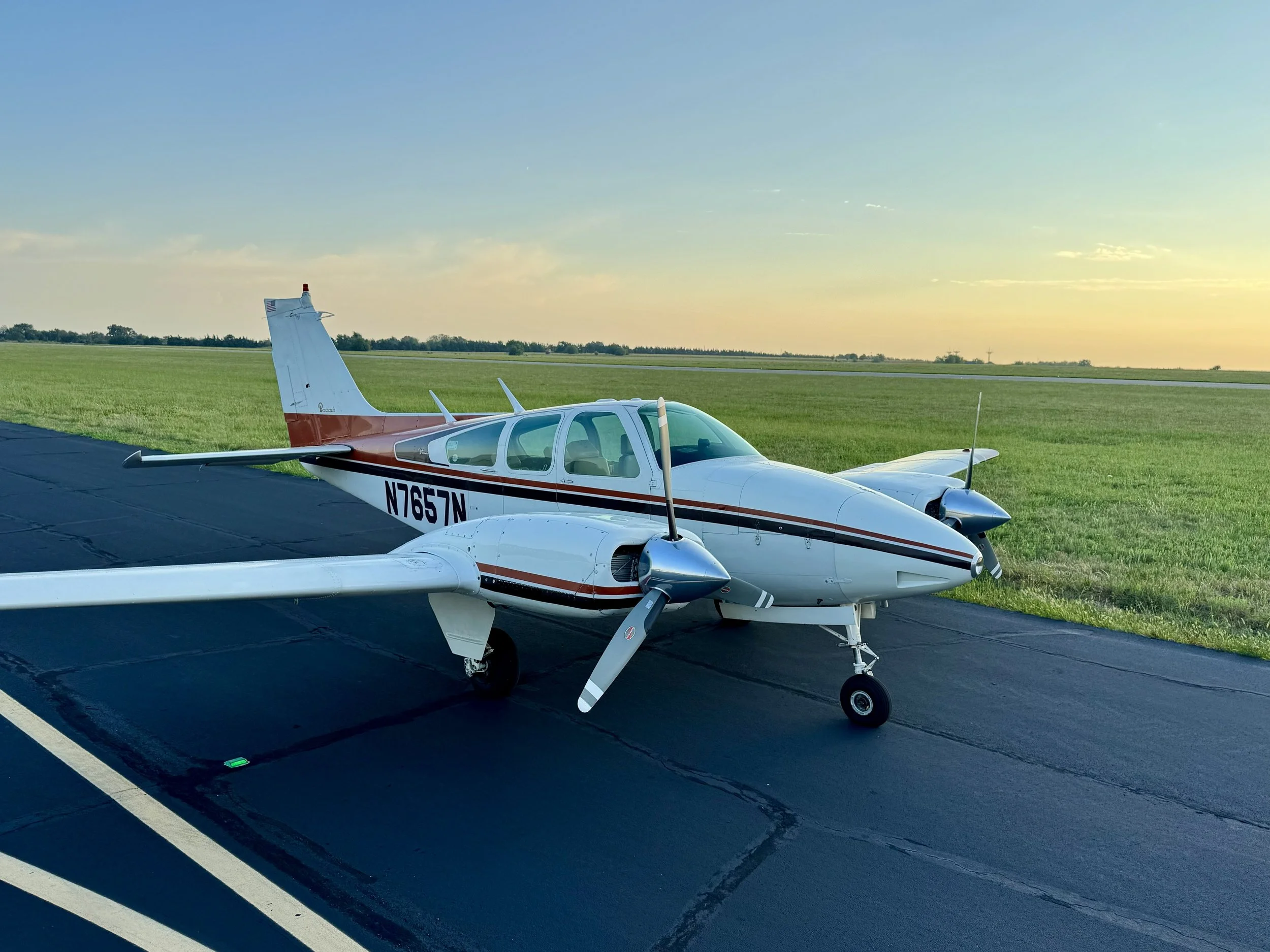 1968 Beechcraft B55 Baron N7657N