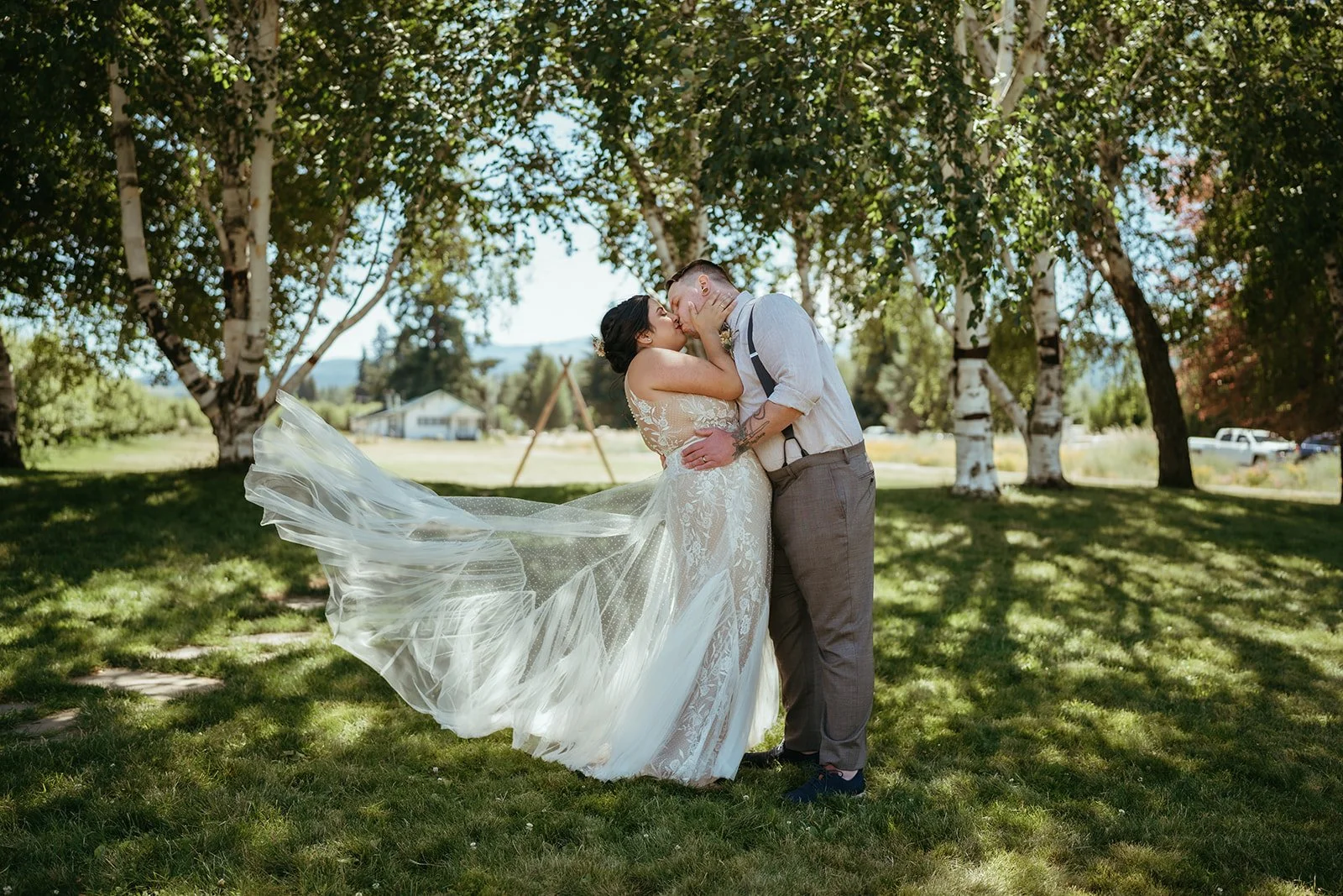 A Wedding at Red Barn Park in Hood River, Oregon