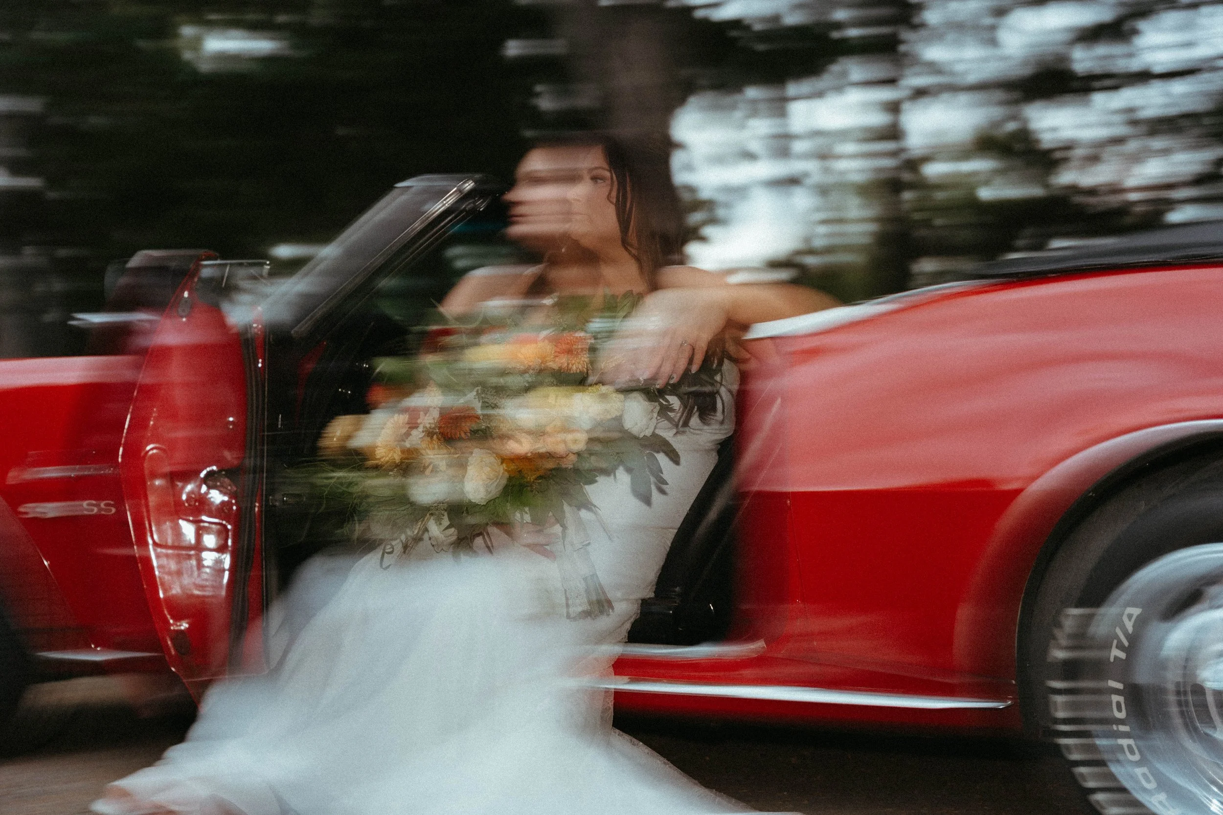 A September Wedding at The Crag Rat Hut in Hood River, Oregon