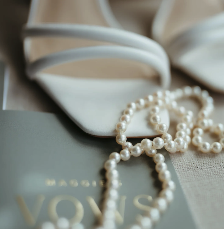 A Romantic Wedding at Mt. View Orchards in Hood River, OR