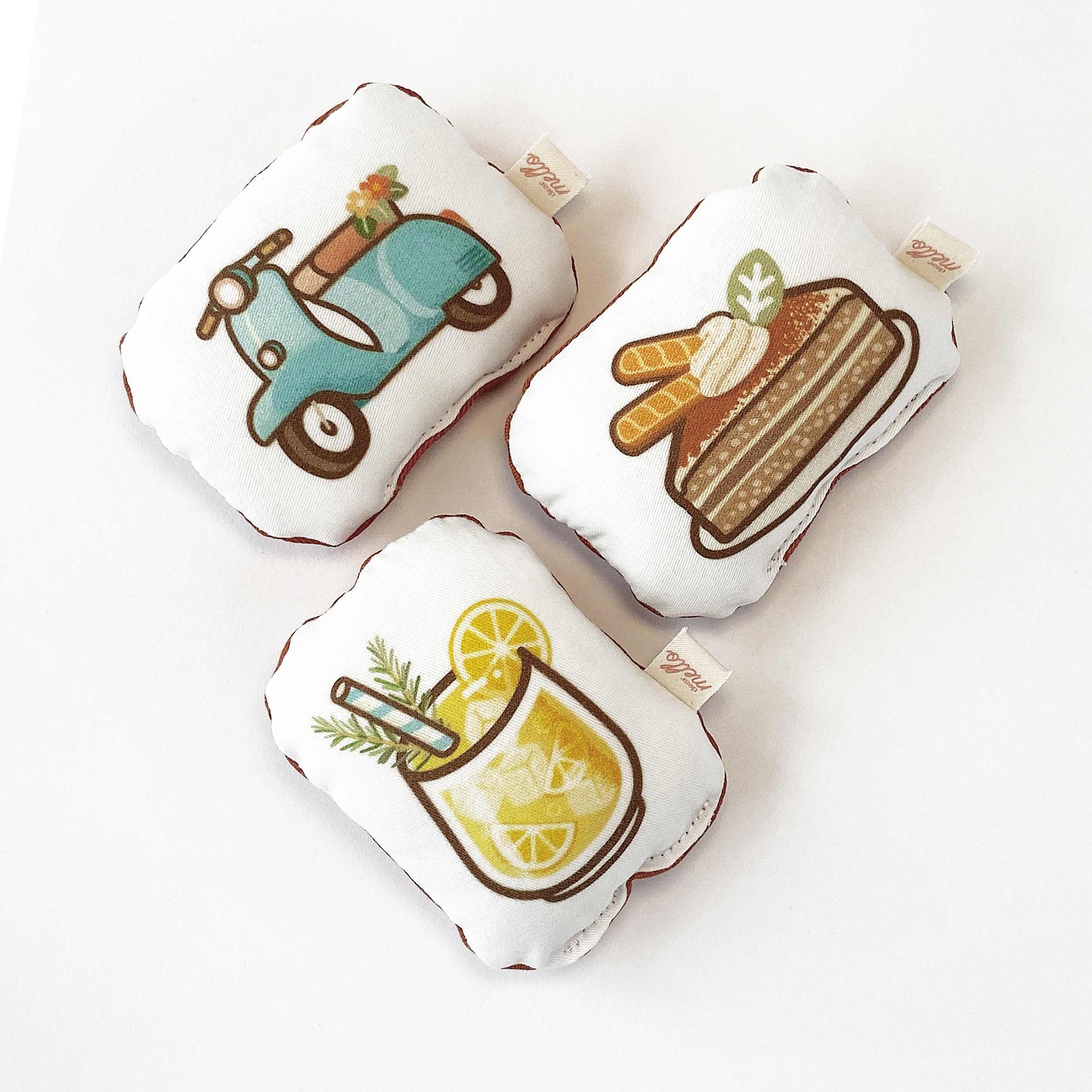 Dear-Mello_Magnetic-Accessories_Coastal-Limoni.jpg