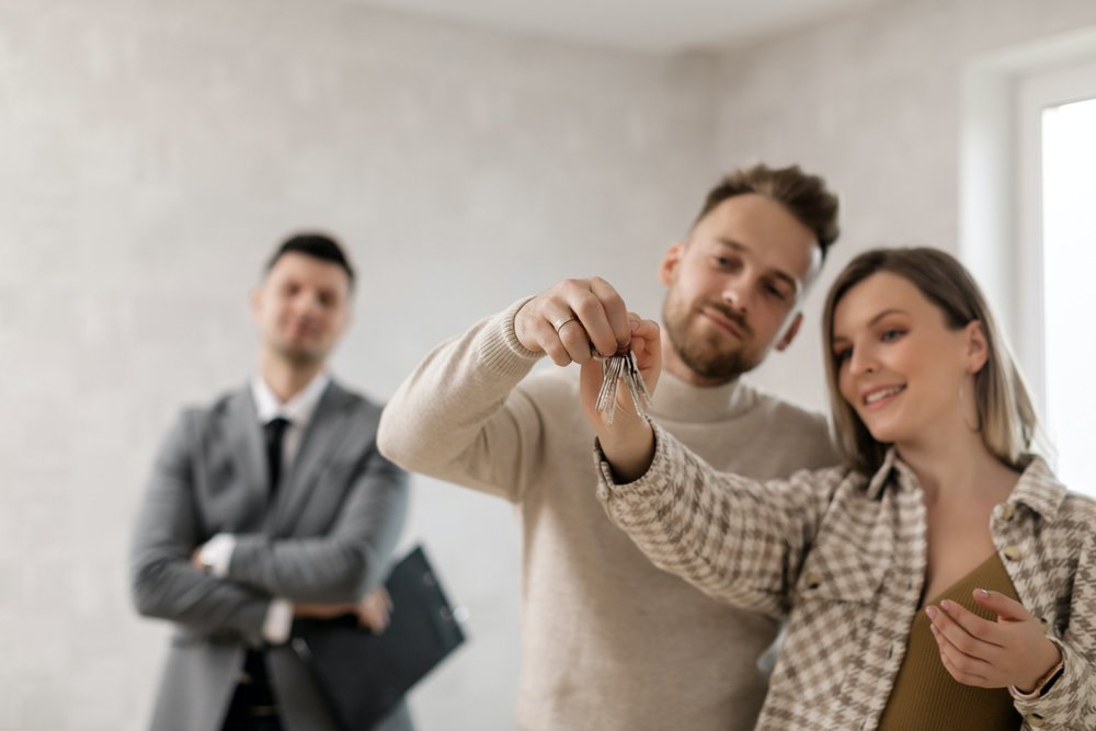 The Difference Between Primary and Secondary Mortgage Markets in Canton, MI