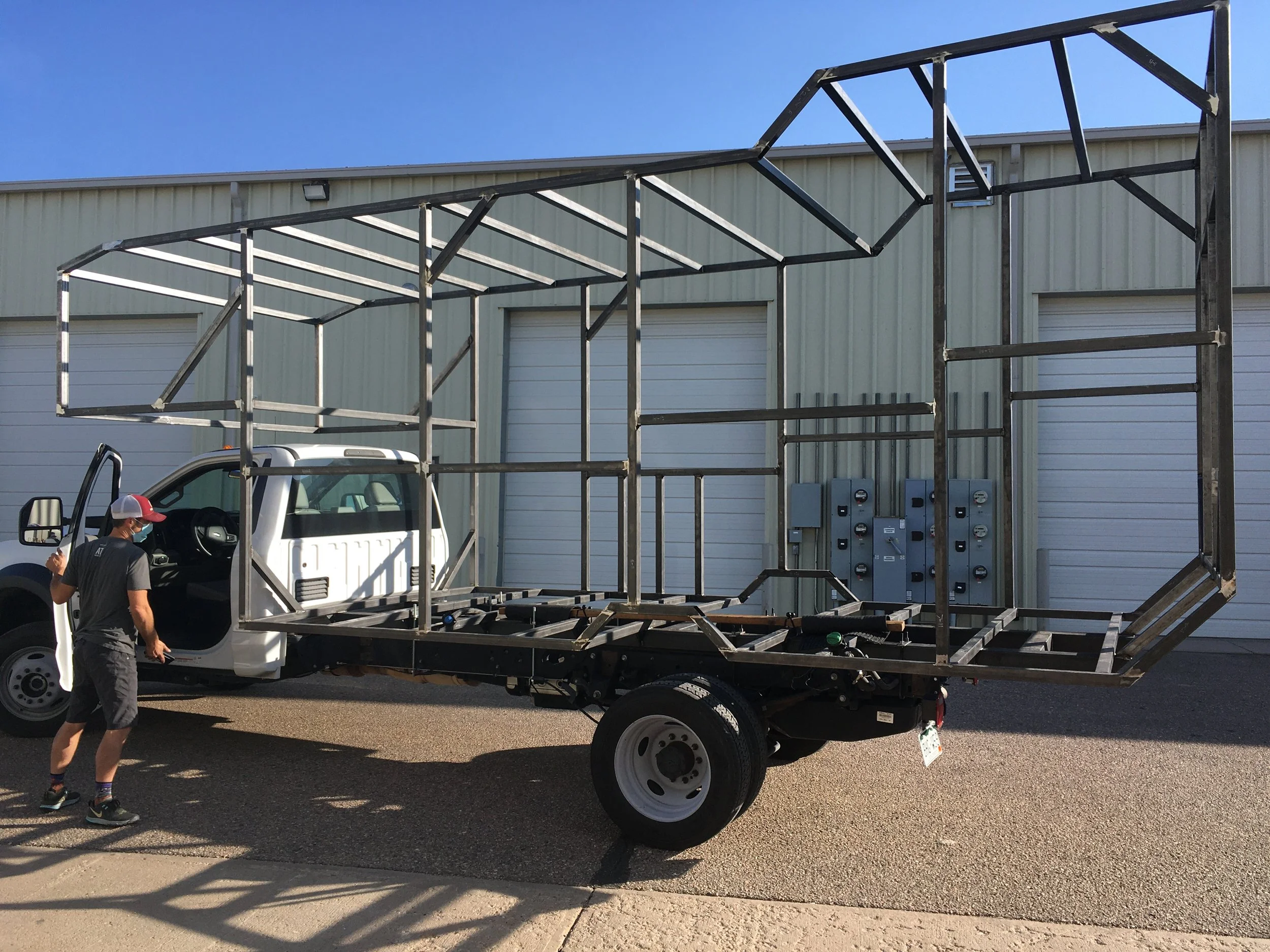 RocknWeld, Custom Earthroamer frame 