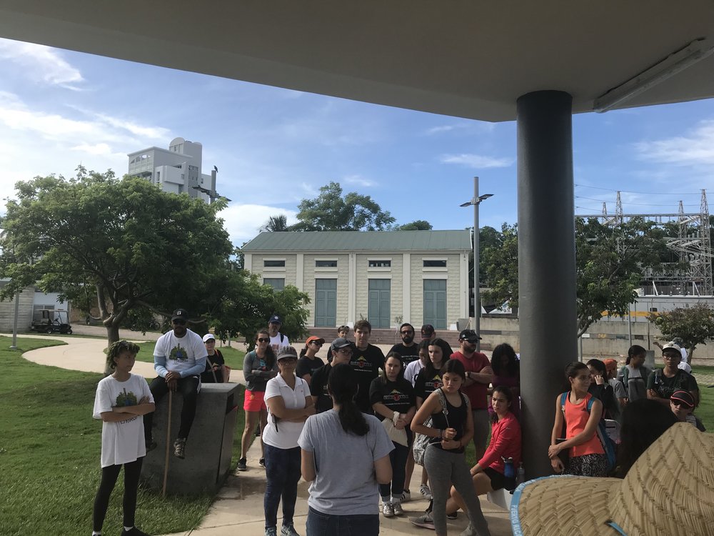  Volunteers gathering for instruction 